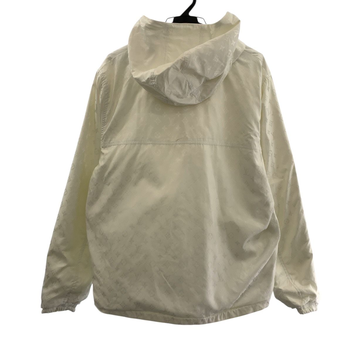 極美品　ルイヴィトン　両面ナイロンジャケット モノグラム　メンズ　50 白 極美品ルイヴィトン両面ナイロンジャケット モノグラムメンズ50 白