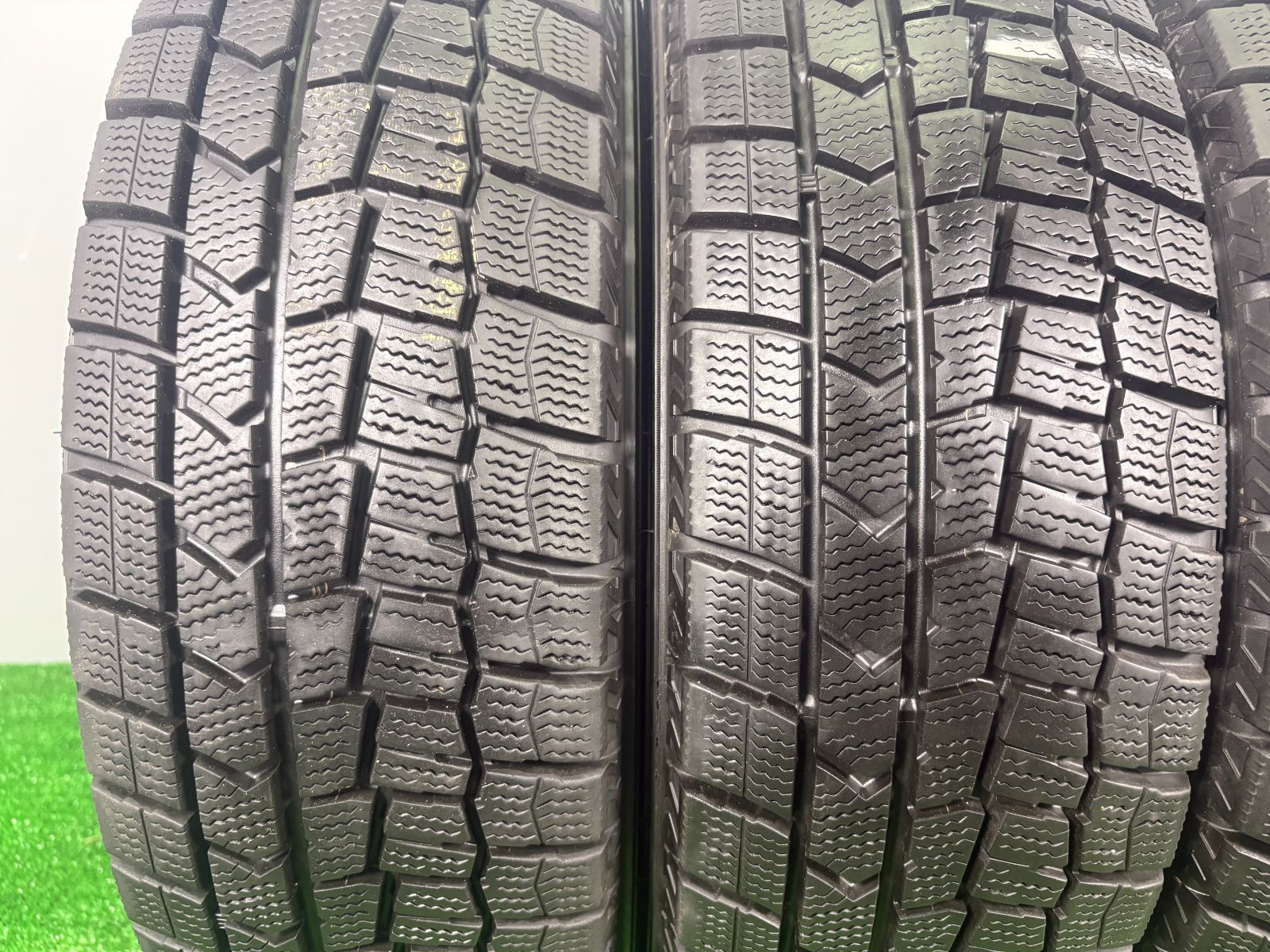 175 65R14 ダンロップ WM02 製 4本 冬タイヤ スタッドレス TA620