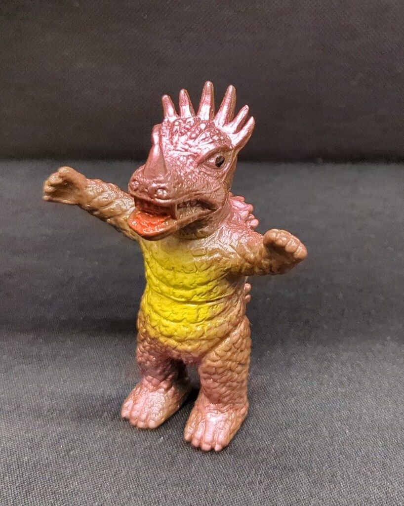 ☆ソフビ M1号 世紀の大怪獣ゴジラシリーズ 怪獣のたまご(黄) 6体怪獣