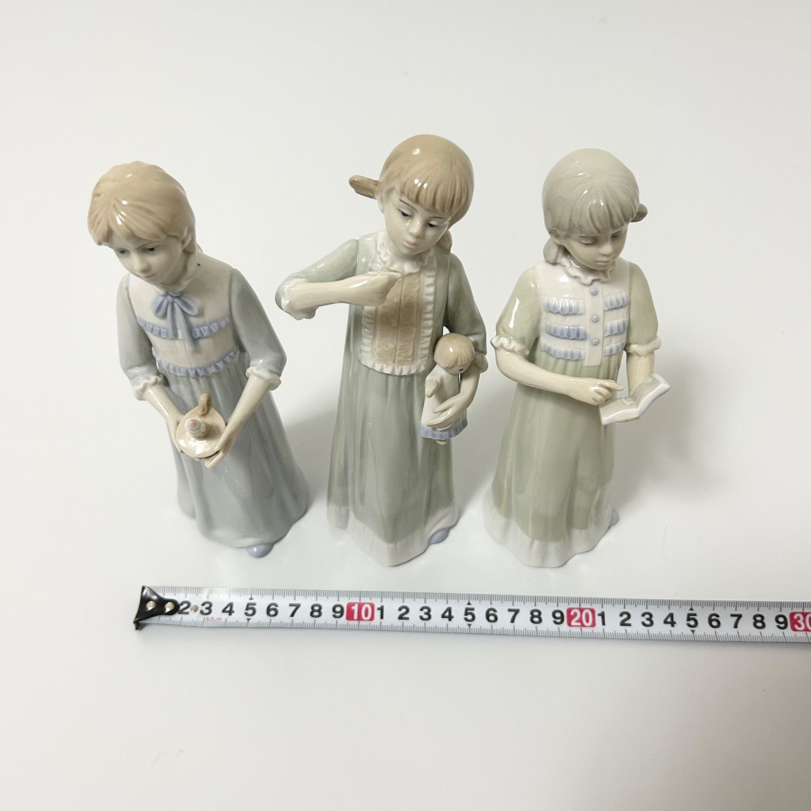 ベルリン磁器製陶所 陶器人形