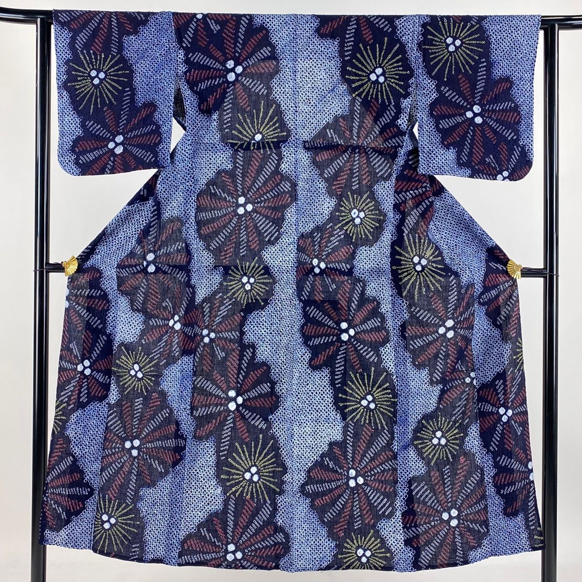 浴衣 身丈146.5cm 裄丈61cm S 絞り浴衣 幾何学 紺色 綿 名品