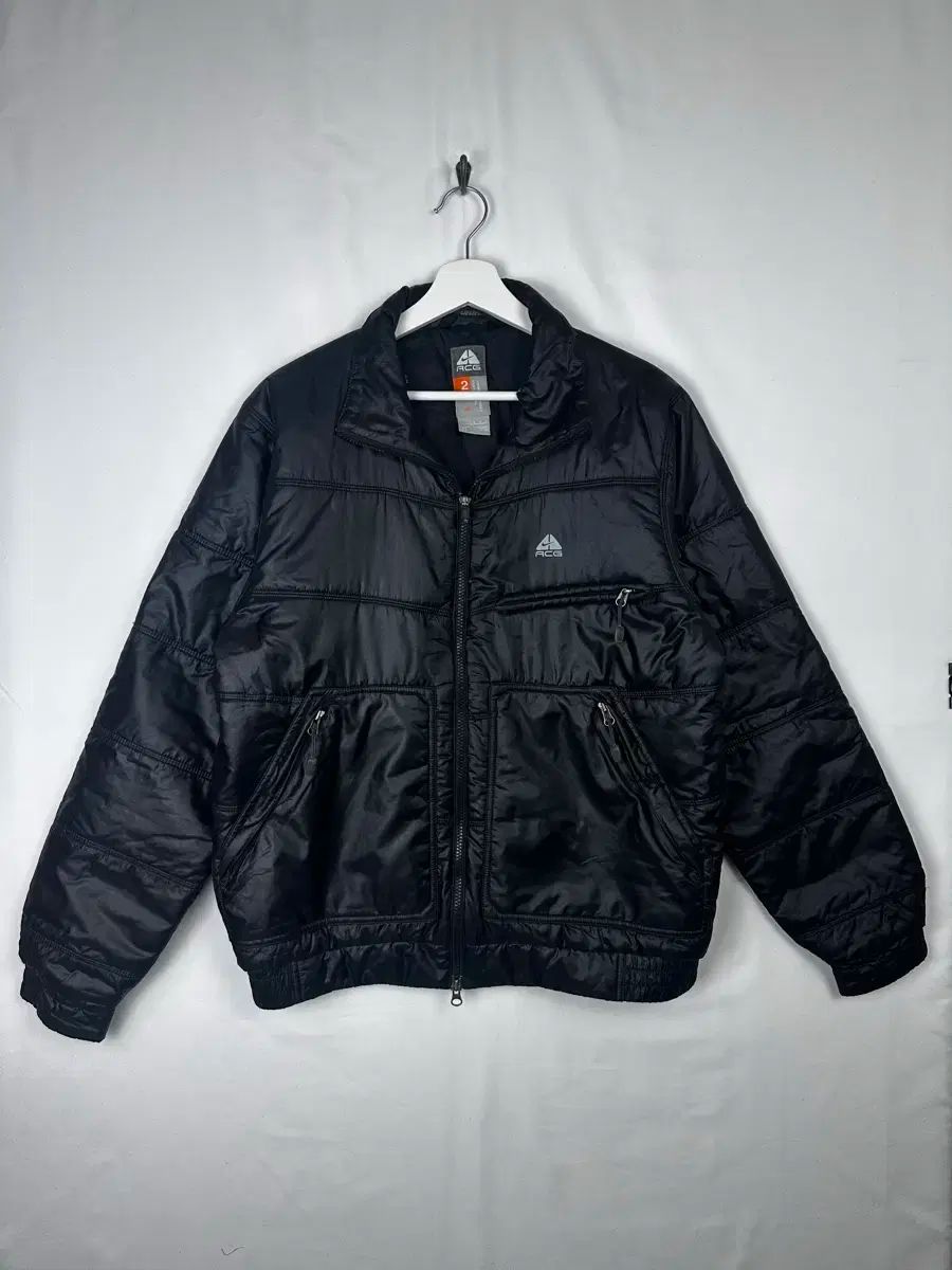 【雷市場（ポンジャン）商品韓国直送】 Nike(ナイキ） acg 軽量パッド入りジャンパー