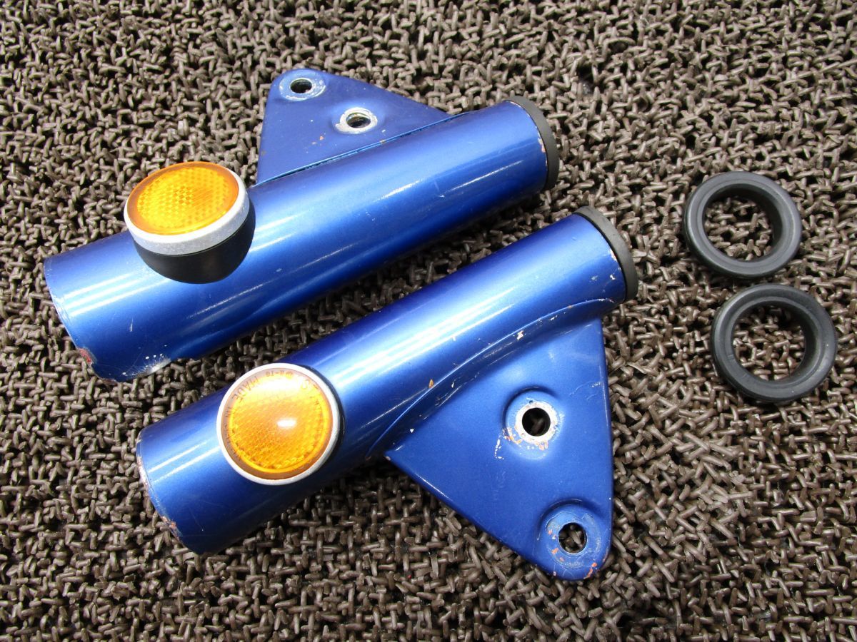 CL250 ヘッドライトステー リフレクター ●A1635 CL250 ホンダ CL250E キャブ車