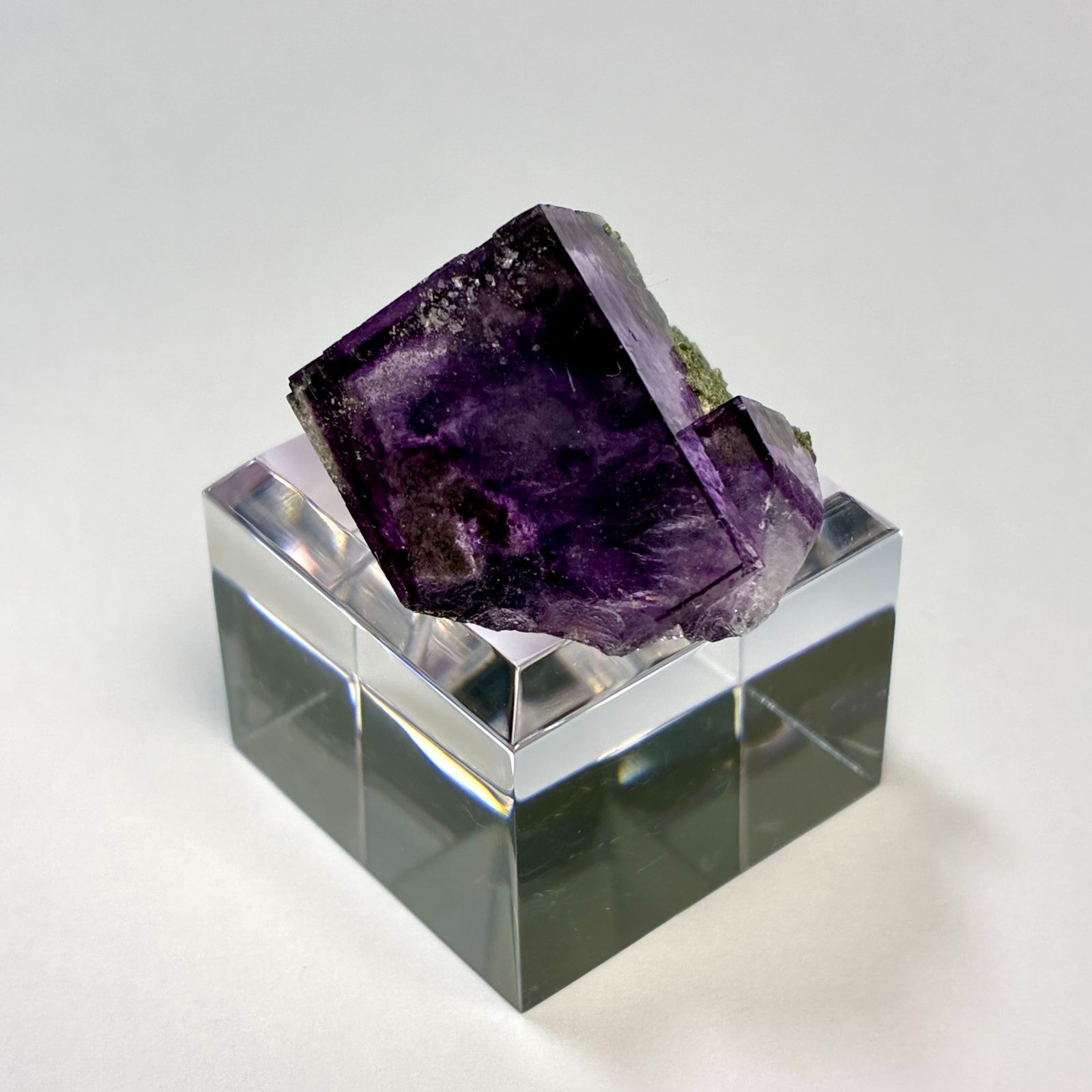 ヤオガンシャン産フローライト 一点物 原石 鉱物 天然石 パワーストーン No.1696