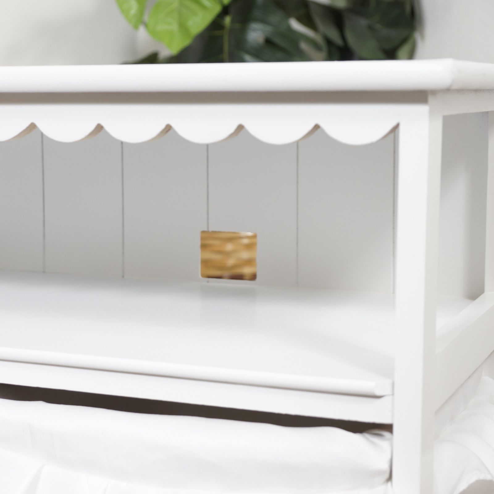 白いカントリー調 ローボード