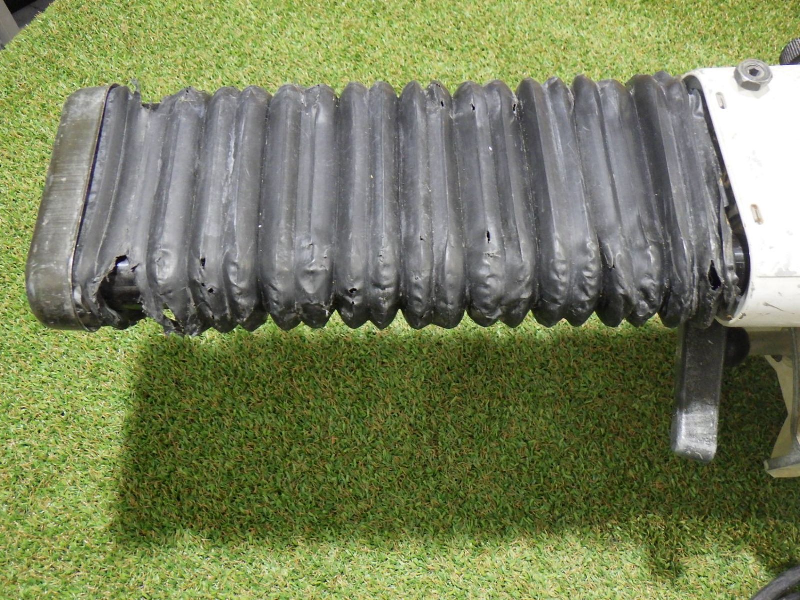 品揃え充実！ 北海道 沖縄 離島 発送不可 HiKOKI 旧日立工機 卓上スライド丸のこ C8FSH S 品 250920 1セット限定