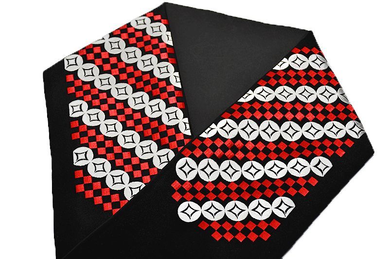 Silelly シルエリー 赤白市松　豪華　半襟　刺繍　半衿白地 Silelly シルエリー 赤白市松 豪華 半襟 刺繍 半衿白地