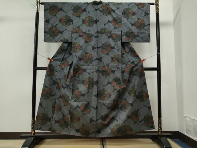 平和屋着物□本場大島紬 7マルキ 泥染め 雪輪草花文 正絹 逸品  