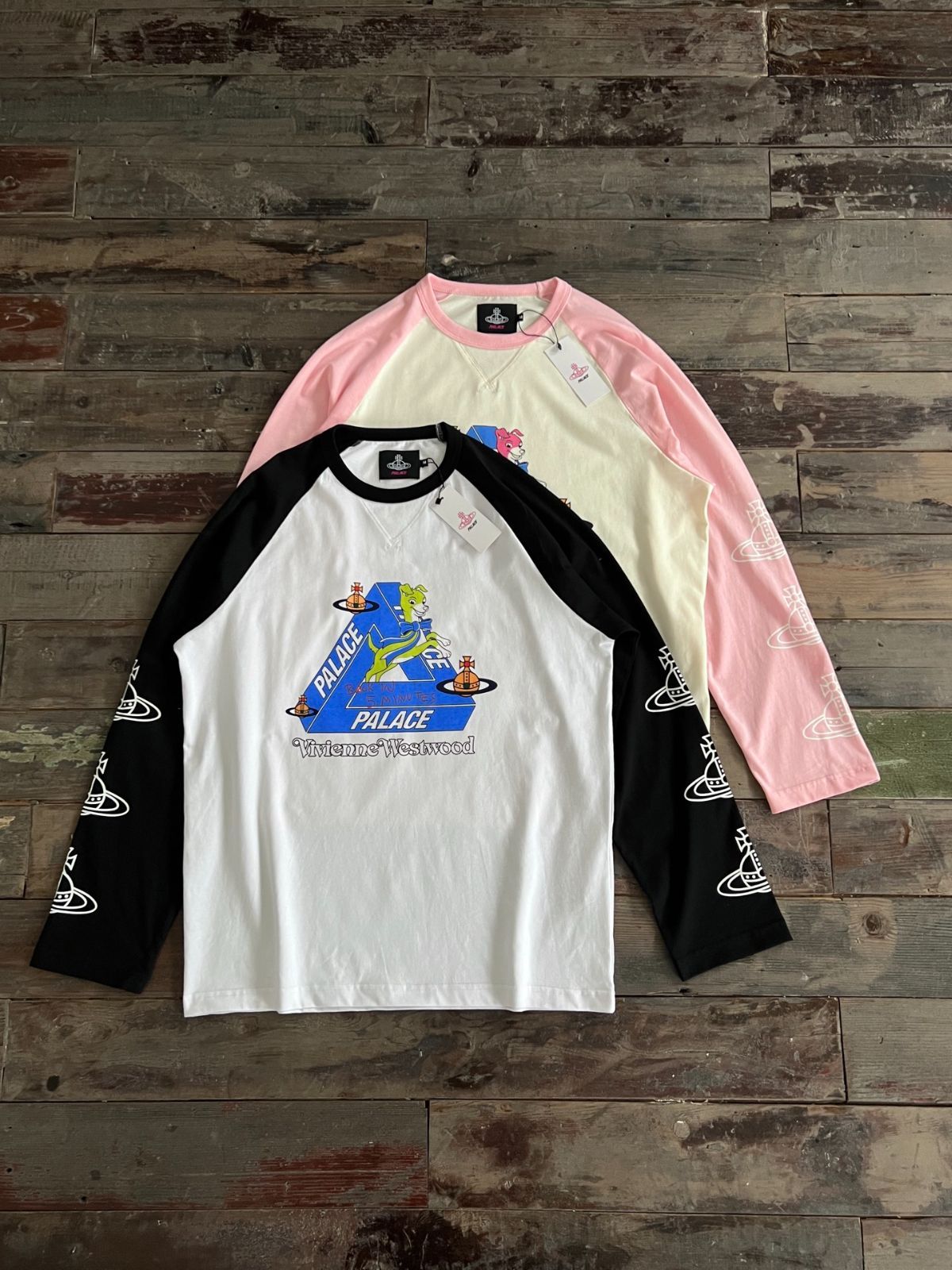 PALACE × VIVIENNE WESTWOOD コラボ カートゥーンプリント 長袖Tシャツ