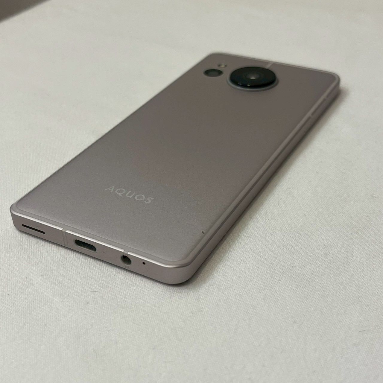 AQUOS|sense7|SHG10|本体|シルバー|SIMフリー|バッテリー良好|No.2010