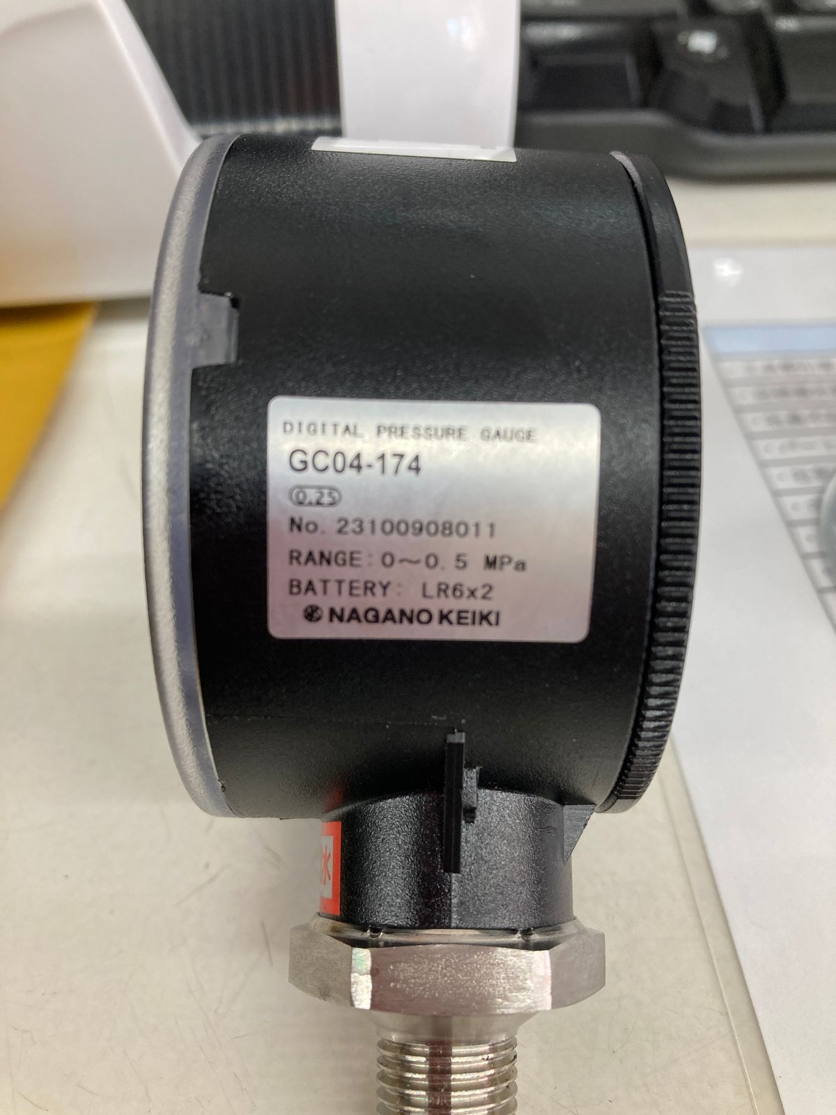 高精度電池式デジタル圧力計