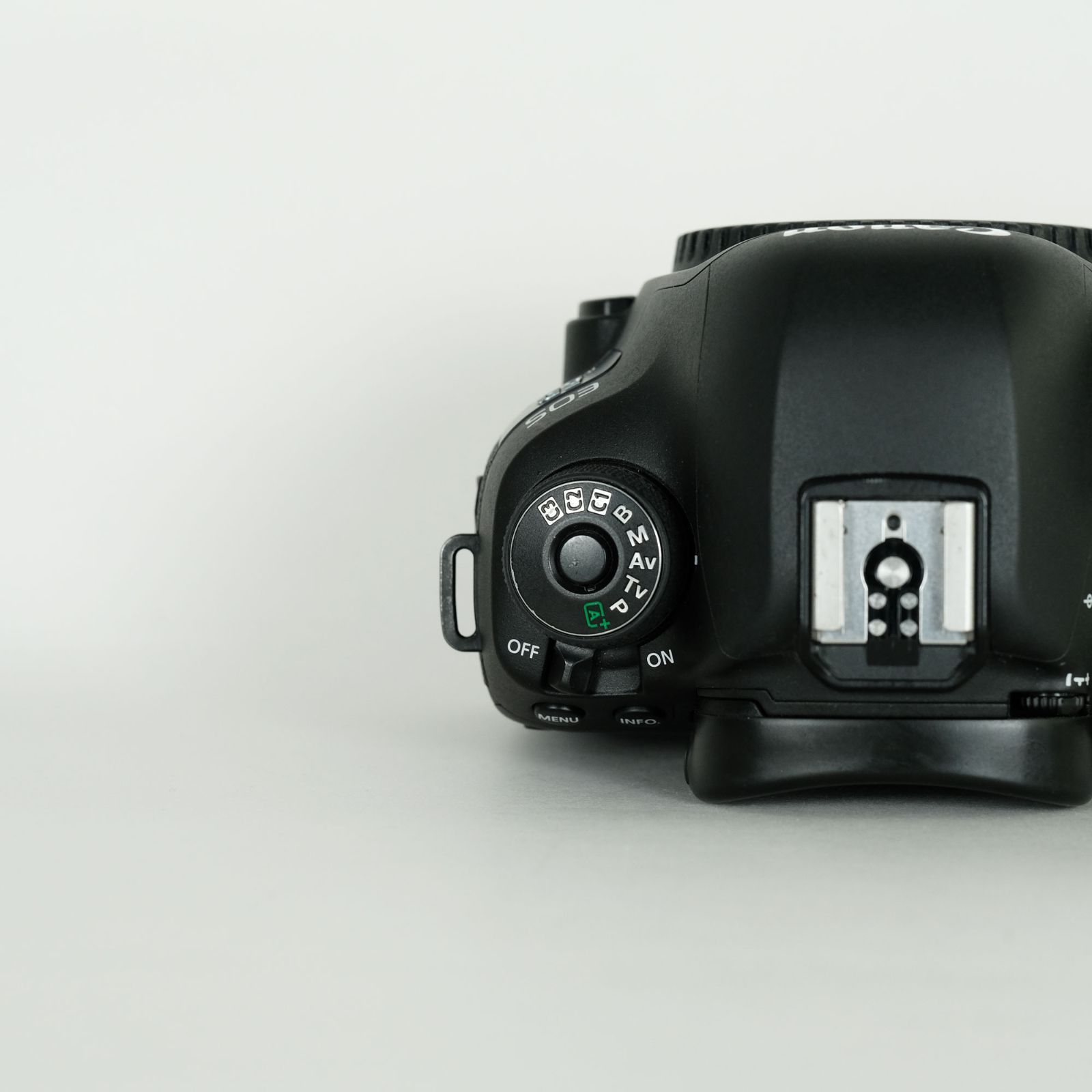 Canon EOS 5D Mark IV ボディ EOS 5D Mark IV・ボディー（レンズは付き