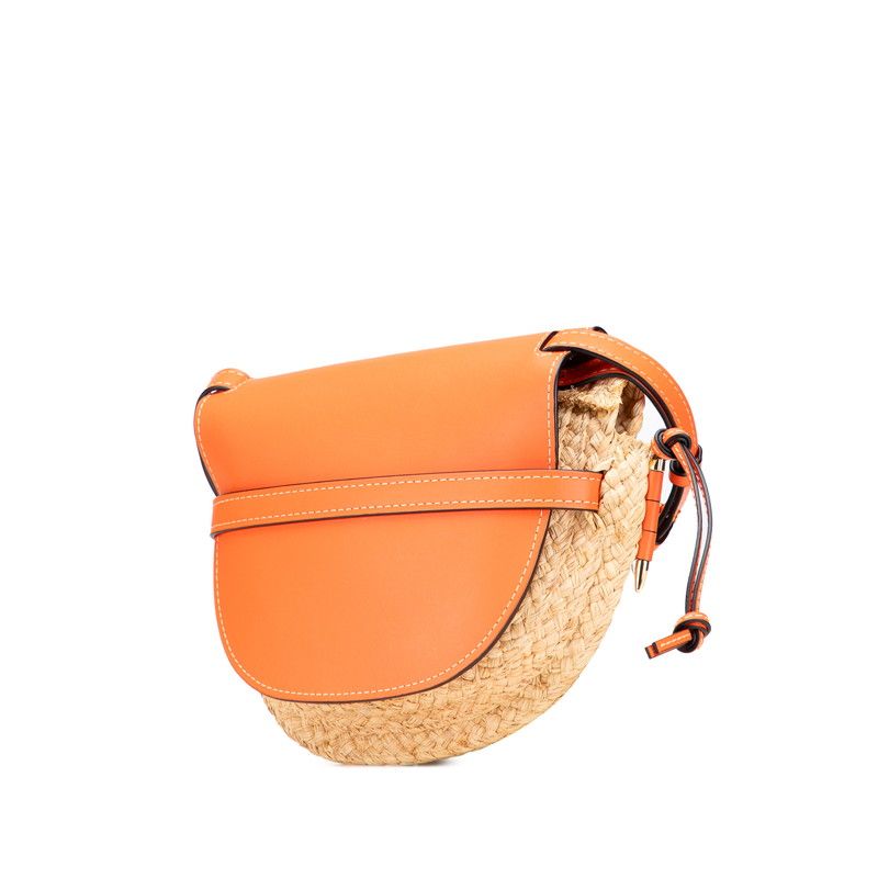 値下げ中(*˘︶˘*).。.:*♡LOEWE　アナグラムチャーム　オレンジ loewe ロエベ レディース バッグチャーム キーリング アナグラム