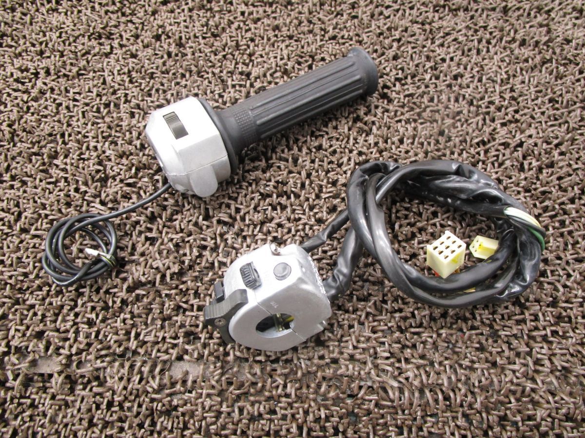 TS250 ハンドルスイッチ 左右 スロットル ●A6948 TS2504 スズキ TS2504 キャブ車 動画有