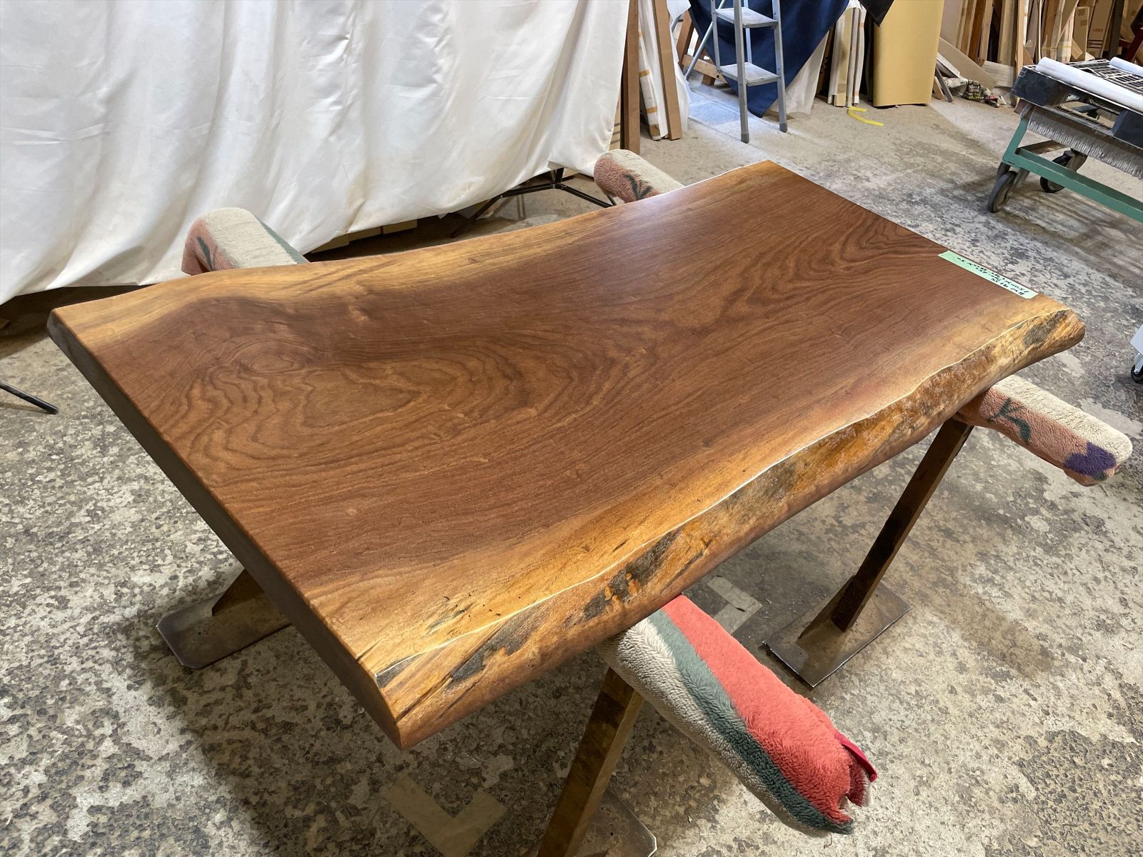 ウォールナット一枚板ローテーブルダイニングテーブルリビングおしゃれ