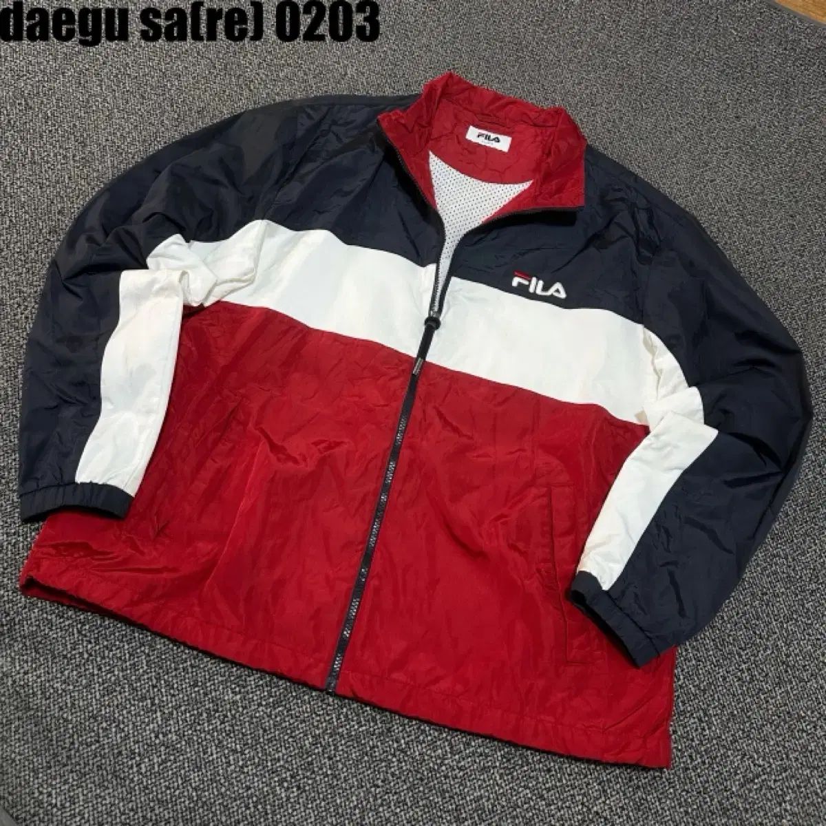 【雷市場（ポンジャン）商品韓国直送】 FILA(フィラ) ウインドブレーカー 105