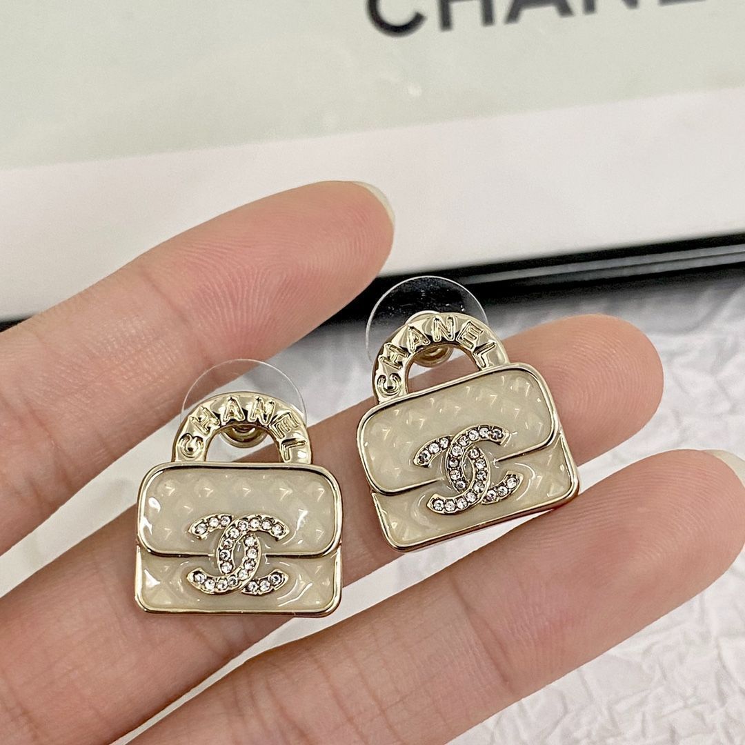ベストセラーに輝いた 売れ筋商品！ ロックバングル 新品未使用 | ハイ 