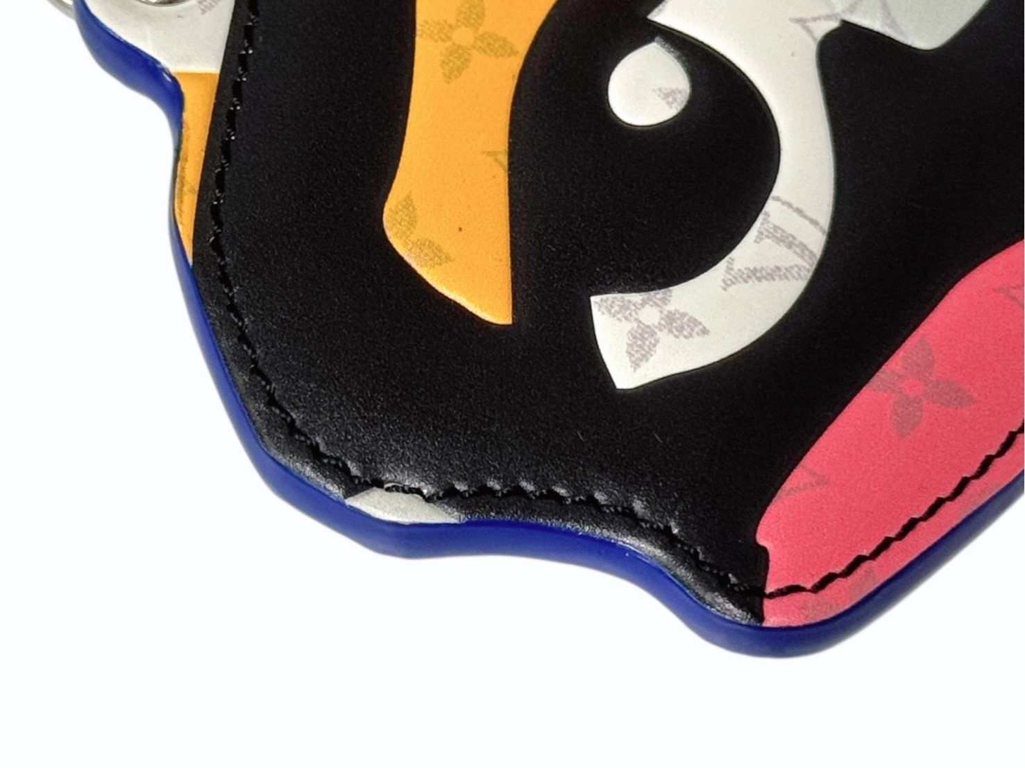 LOUIS VUITTON ルイヴィトン KidSuper キッドスーパー LVポートレート キーチャーム キーホルダー M01402 マルチカラー レザー 4b006162 CAMPINGPARCCENTRAL_COM