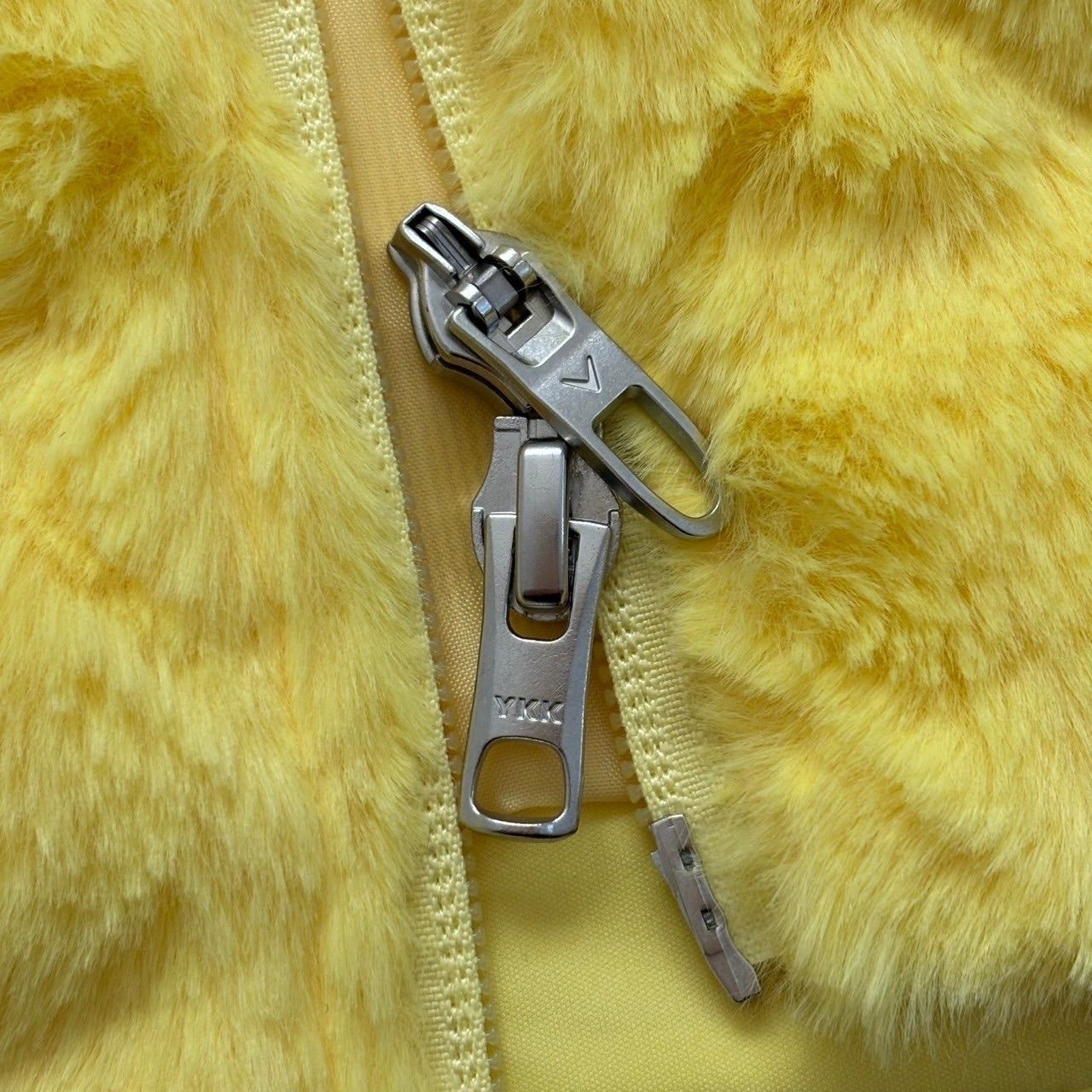 未使用　Callaway キャロウェイ ベスト 黄 ボアベストゴルフウェア 美品】Callaway キャロウェイ ベスト 黄 ボアベスト レディース L 未