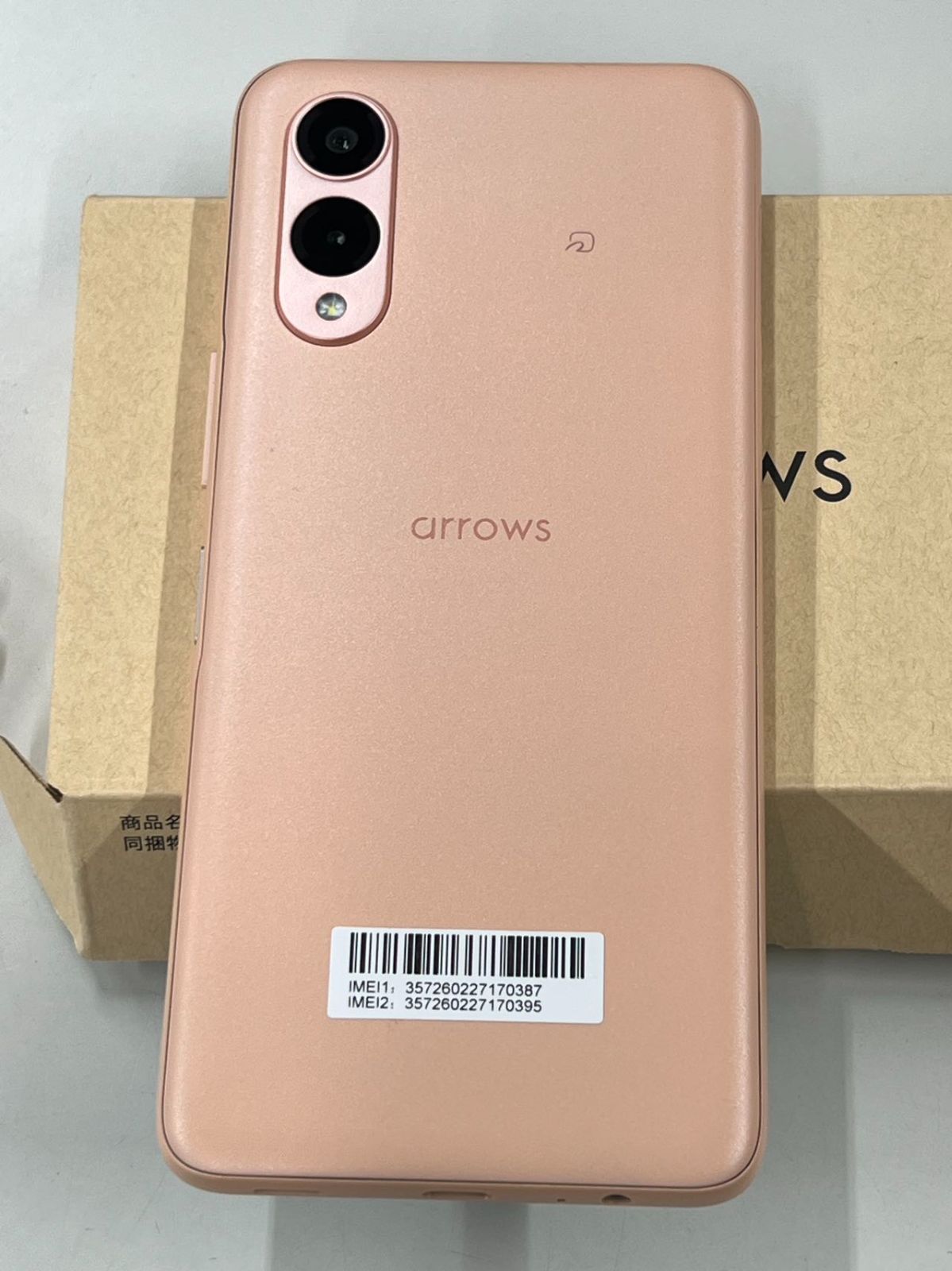 arrows We2 F-52E ライトオレンジ Amazon | docomo版 SIMフリー arrows We2 F-52E 本体 (ライト