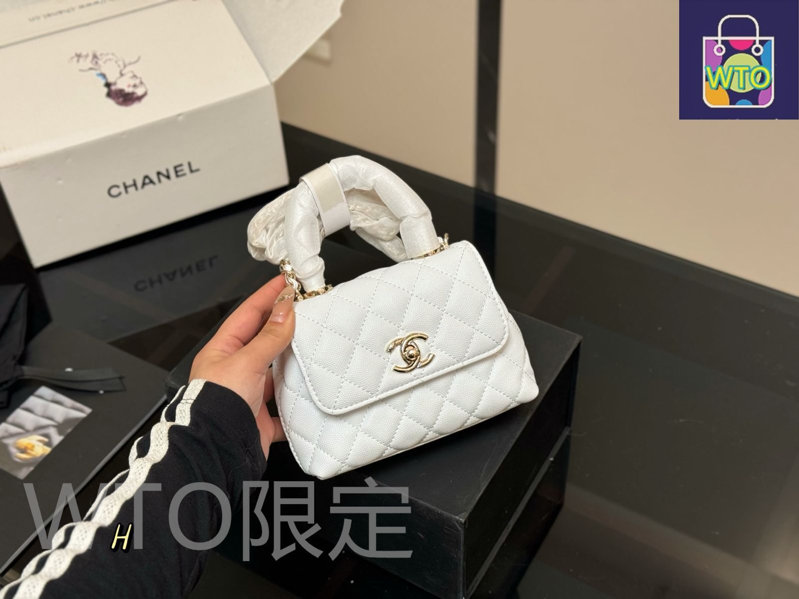CHANEL ココハンドル入っていた箱 box 空き箱 ショッパー 新品 今日特価】Chanel シャネル ココハンドル ハンドバッグ