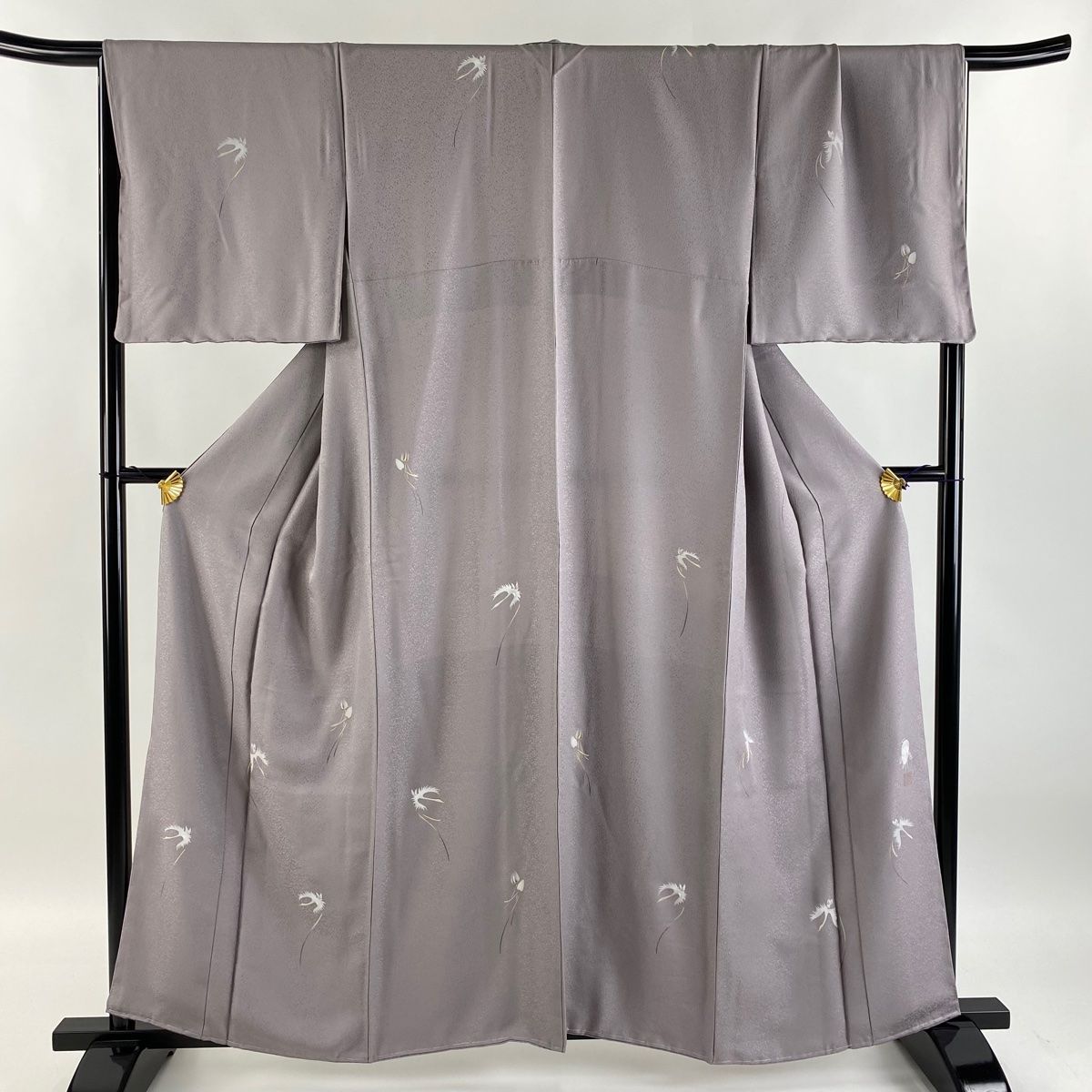 未使用品 小紋 総絞り くすんだ薄緑 綸子 身丈164.5cm 裄丈67cm 未使用品 小紋 総絞り くすんだ薄緑 綸子 身丈164.5cm 裄丈67cm