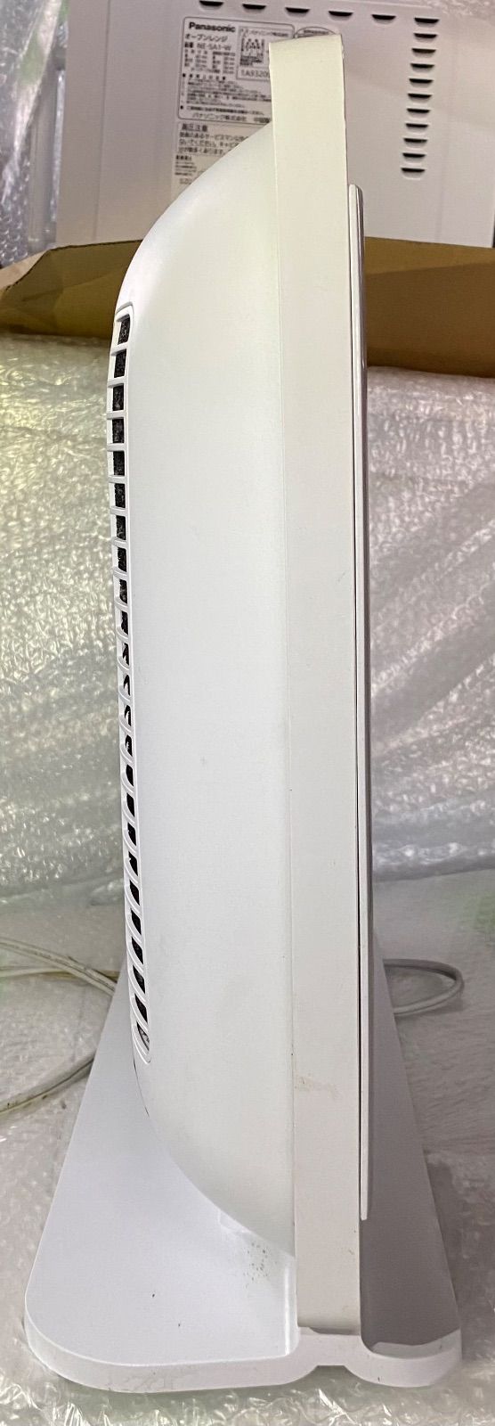 S709 ⭐ 未使用品 スリーアップ セラミックファンヒーター CHT-1636 19年製 CHT-1636 セラミックファンヒーター NEWヒートワイドスリム ホワイト