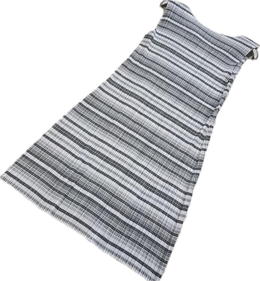 PLEATS PLEASE ノースリーブ　 グレー系 美品】PLEATS PLEASE プリーツプリーズ ノースリーブワンピース