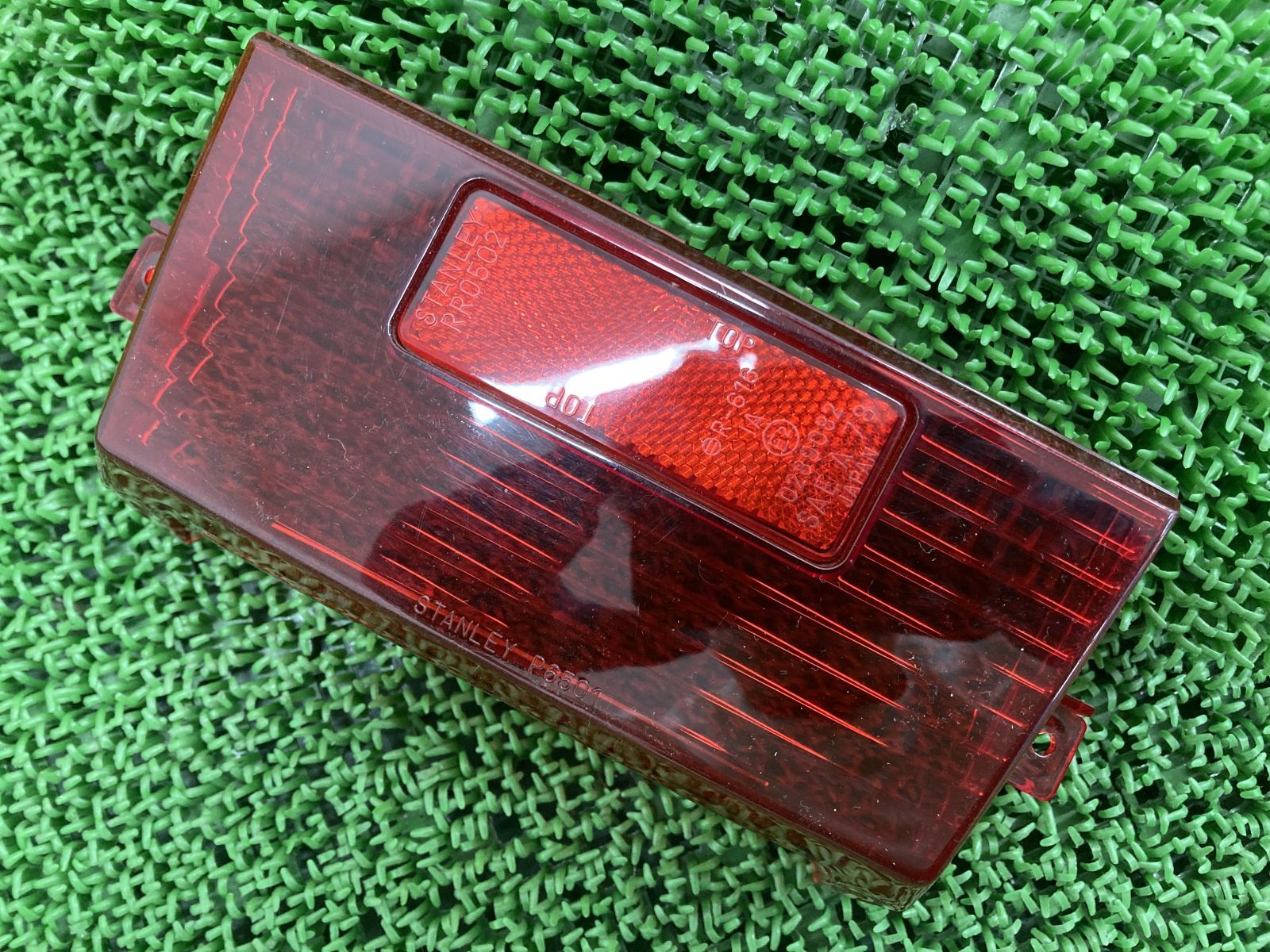 フュージョン テールレンズ P6501 ホンダ 純正 中古 バイク 部品 MF02 割れ欠け無し 品薄 希少品 車検 Genuine