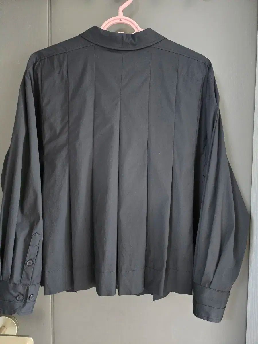 プリーツ シャツ