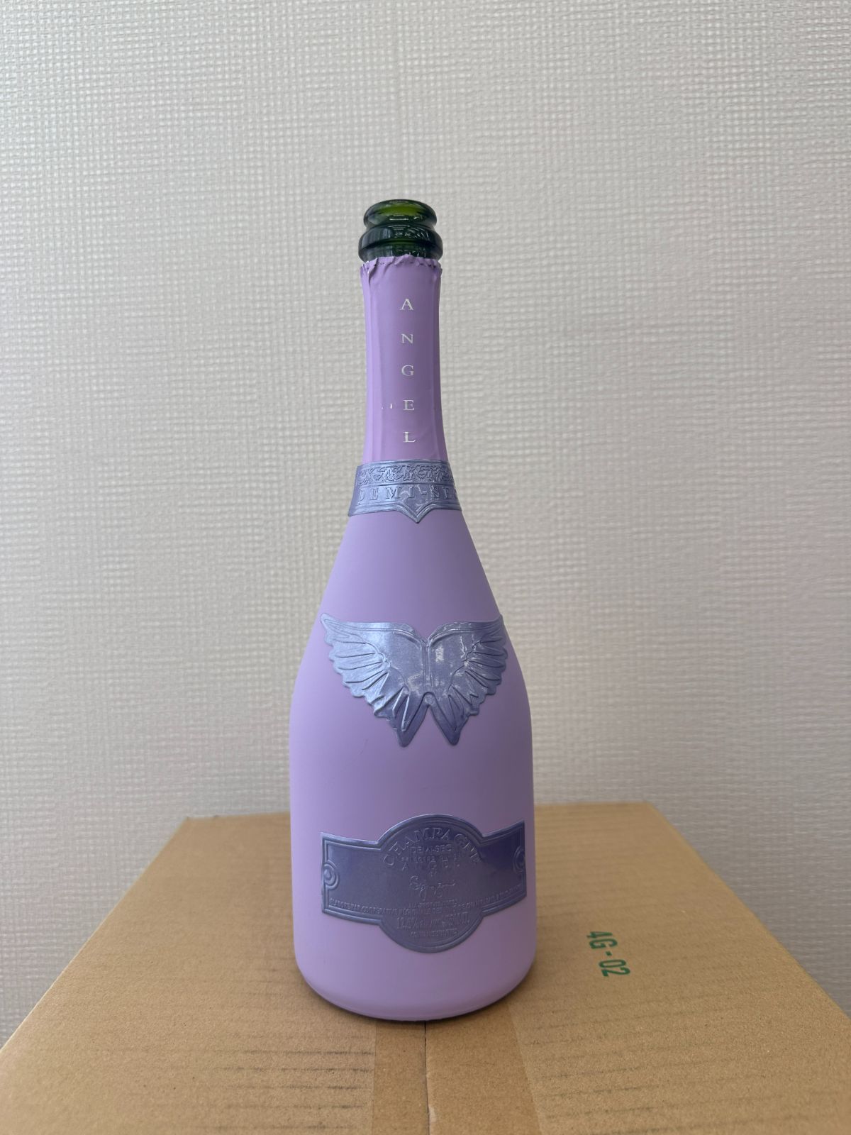 エンジェルシャンパン ハロウィン レザー空きボトル空き箱