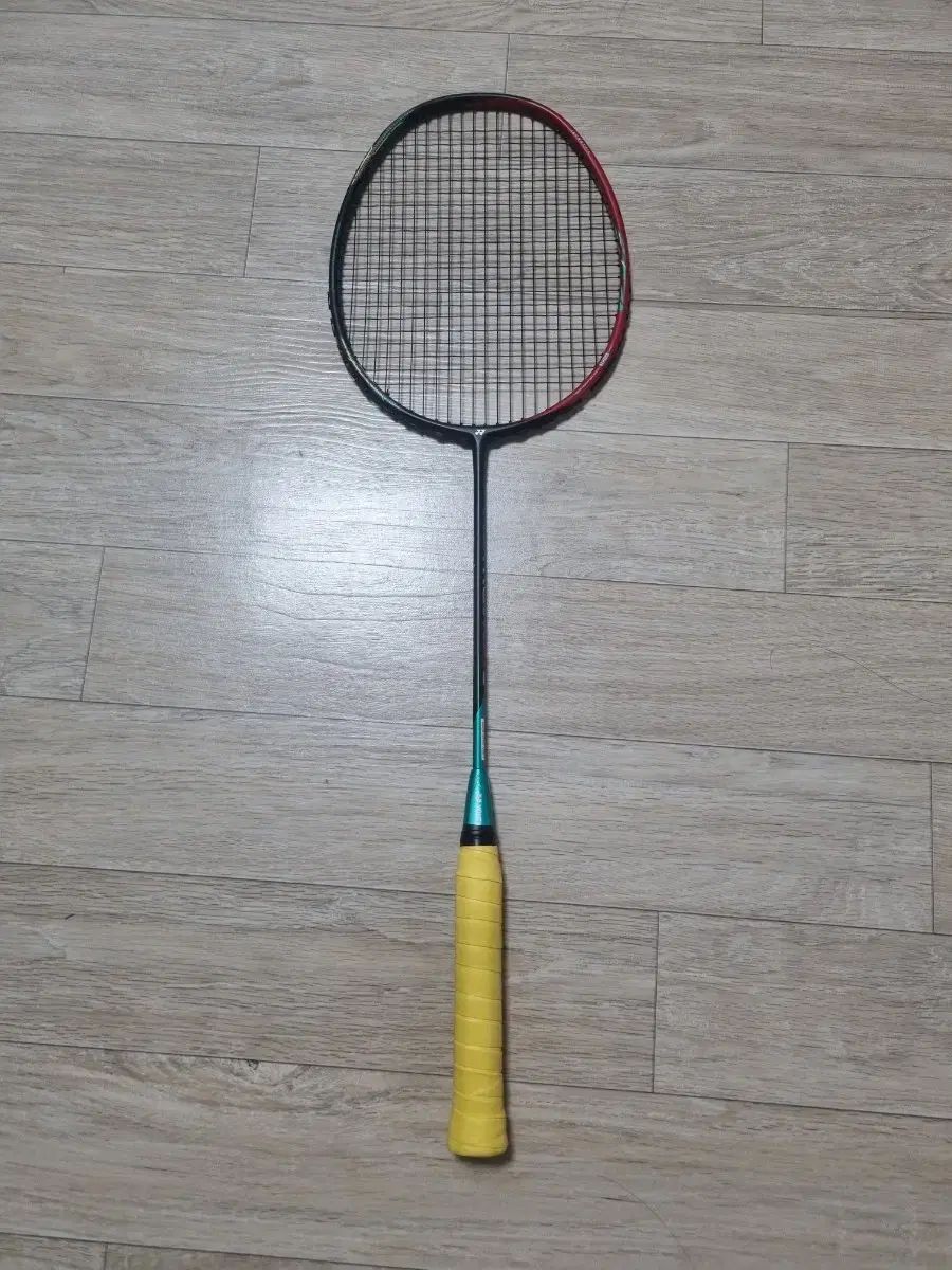 ヨネックス YONEX ASTROX アストロクス 68d 4u バドミントンラケット
