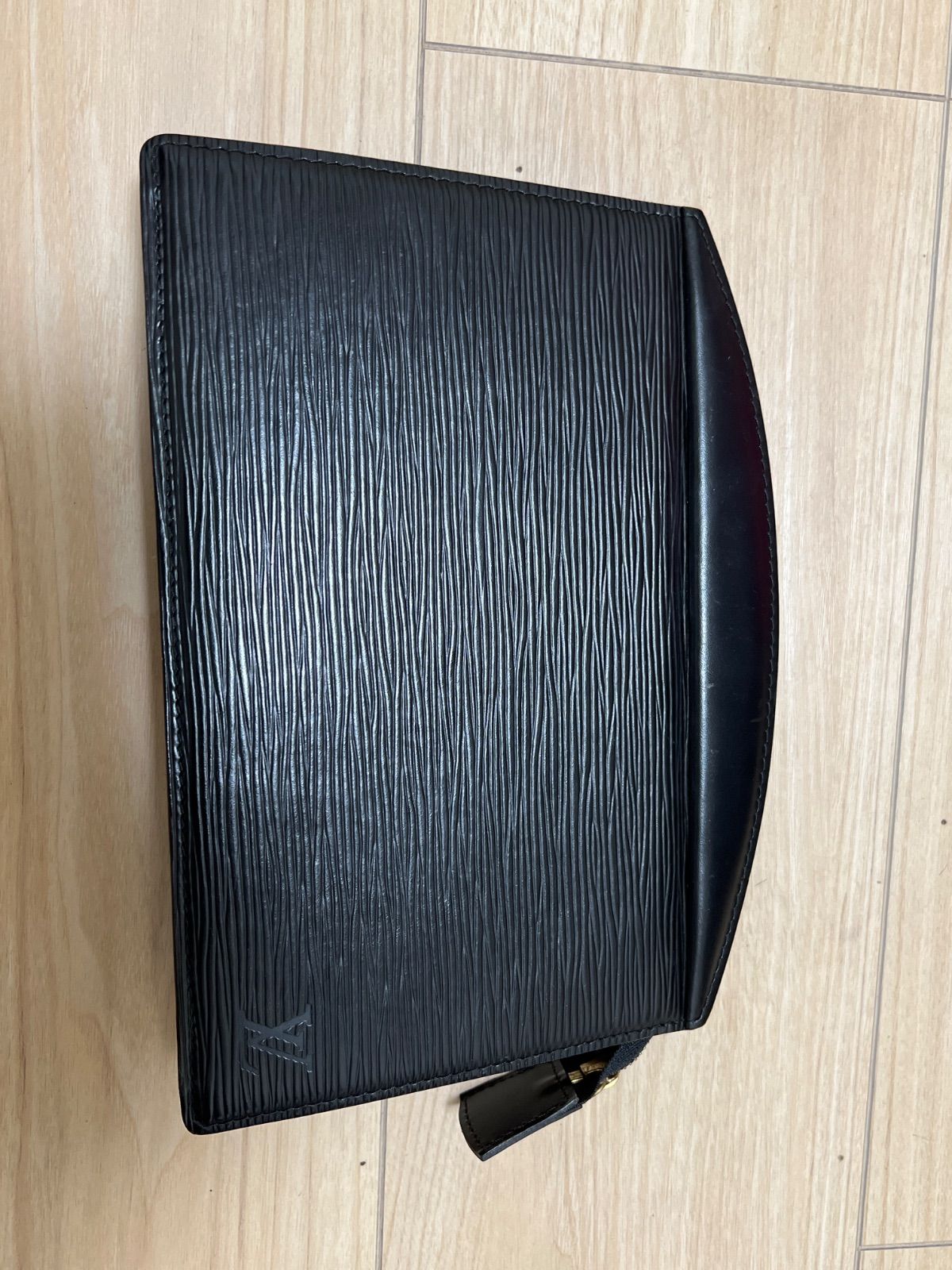 ルイヴィトン　エピ　トゥルース　クレタ　セカンドバッグ　クラッチバッグ LOUIS VUITTON ルイヴィトン エピトゥルースクレタ セカンド