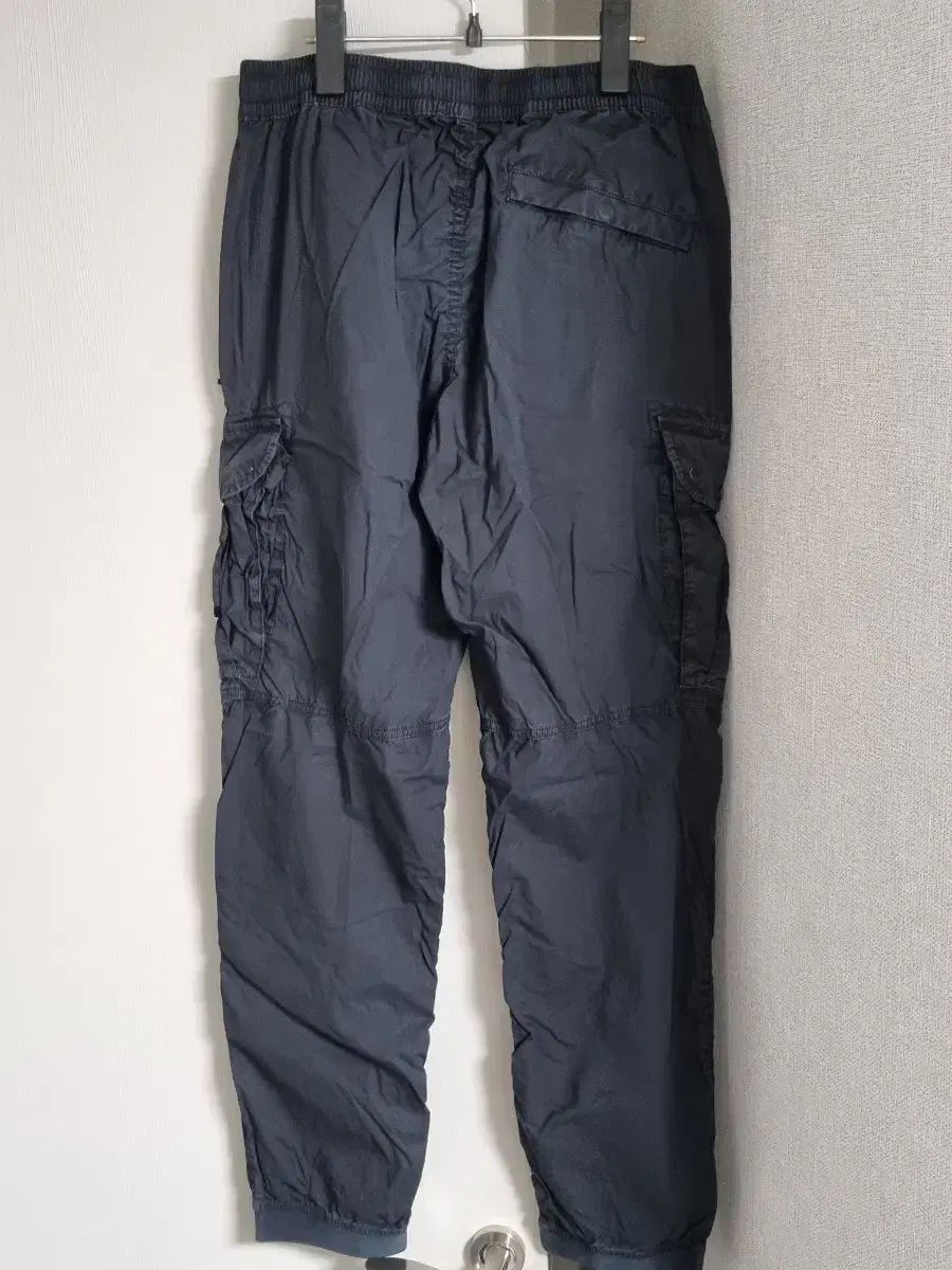 STONE ISLAND ストーンアイランド ジョガーパンツ カーゴパンツ