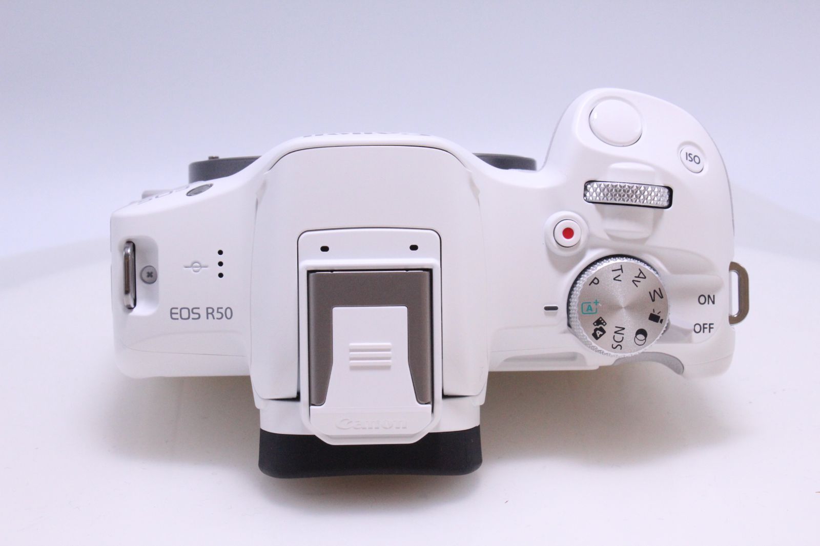 Canon ミラーレス一眼カメラ EOS R50 標準ズームレンズキット(RF-S18