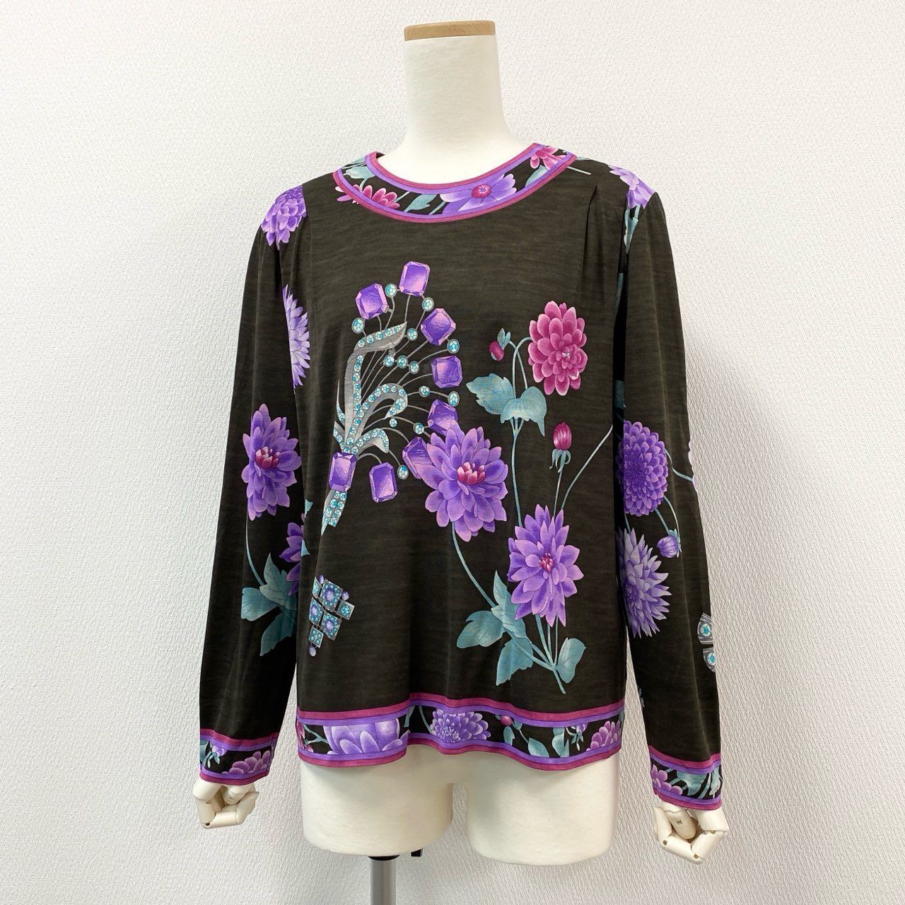 76i12 LEONARD レオナール 美しい花柄プリント ニットワンピース