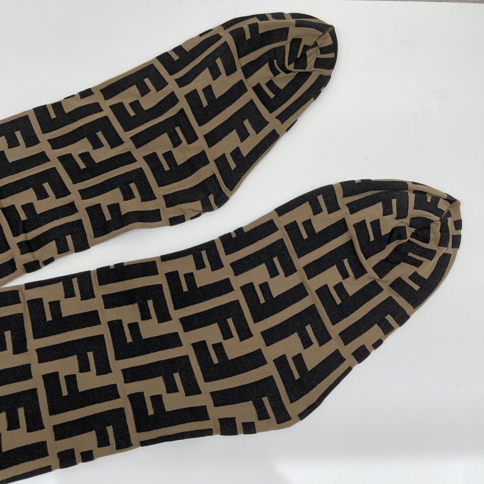 新品同様品】FENDI フェンディ FFロゴ ナイロン ストッキング II