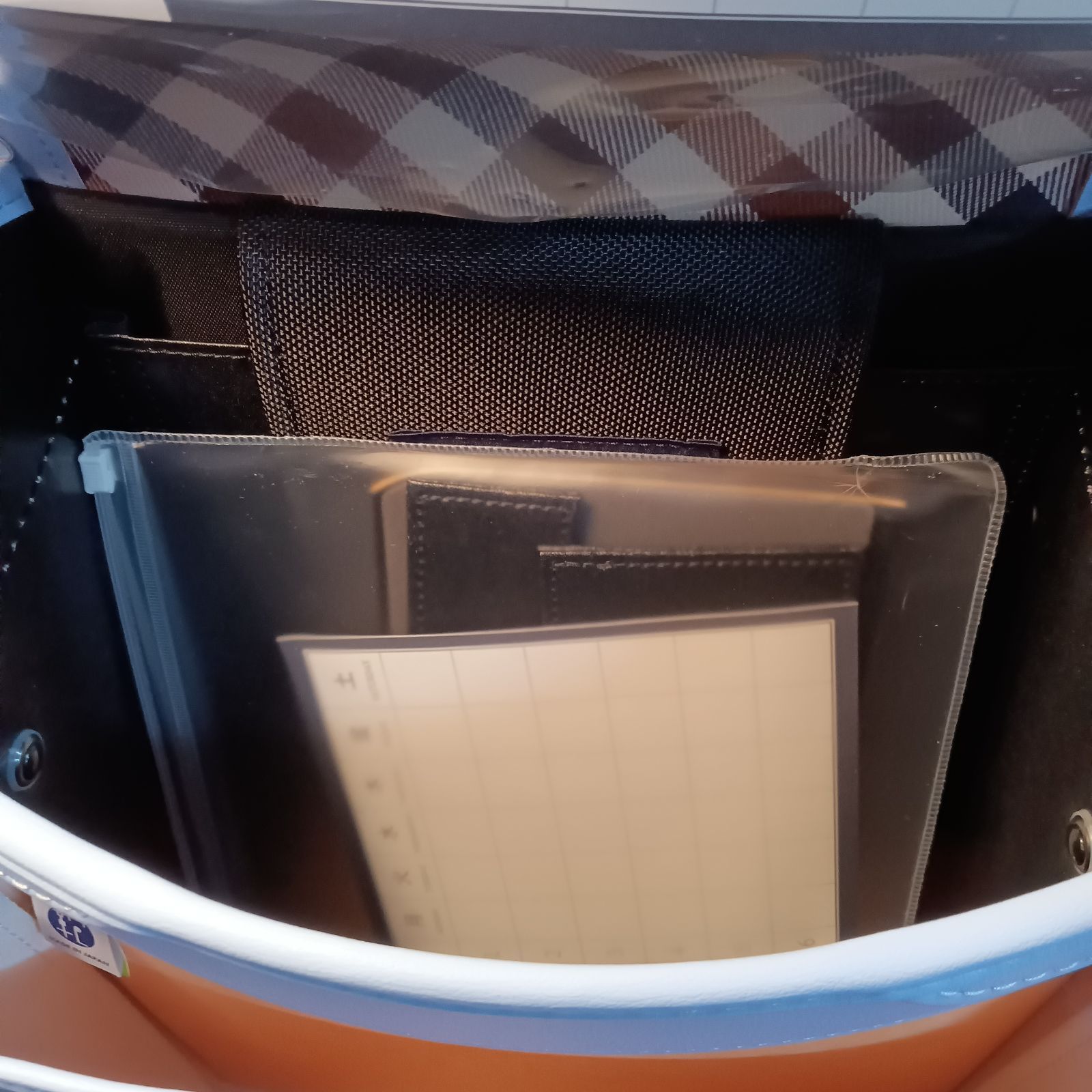 箱あり アクアスキュータム