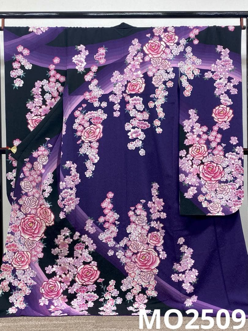 振袖 豪華 絞り加工 金彩 紋意匠 薔薇 和モダン 身丈171cm 振袖 豪華 絞り加工 金彩 紋意匠 薔薇 和モダン 身丈171cm