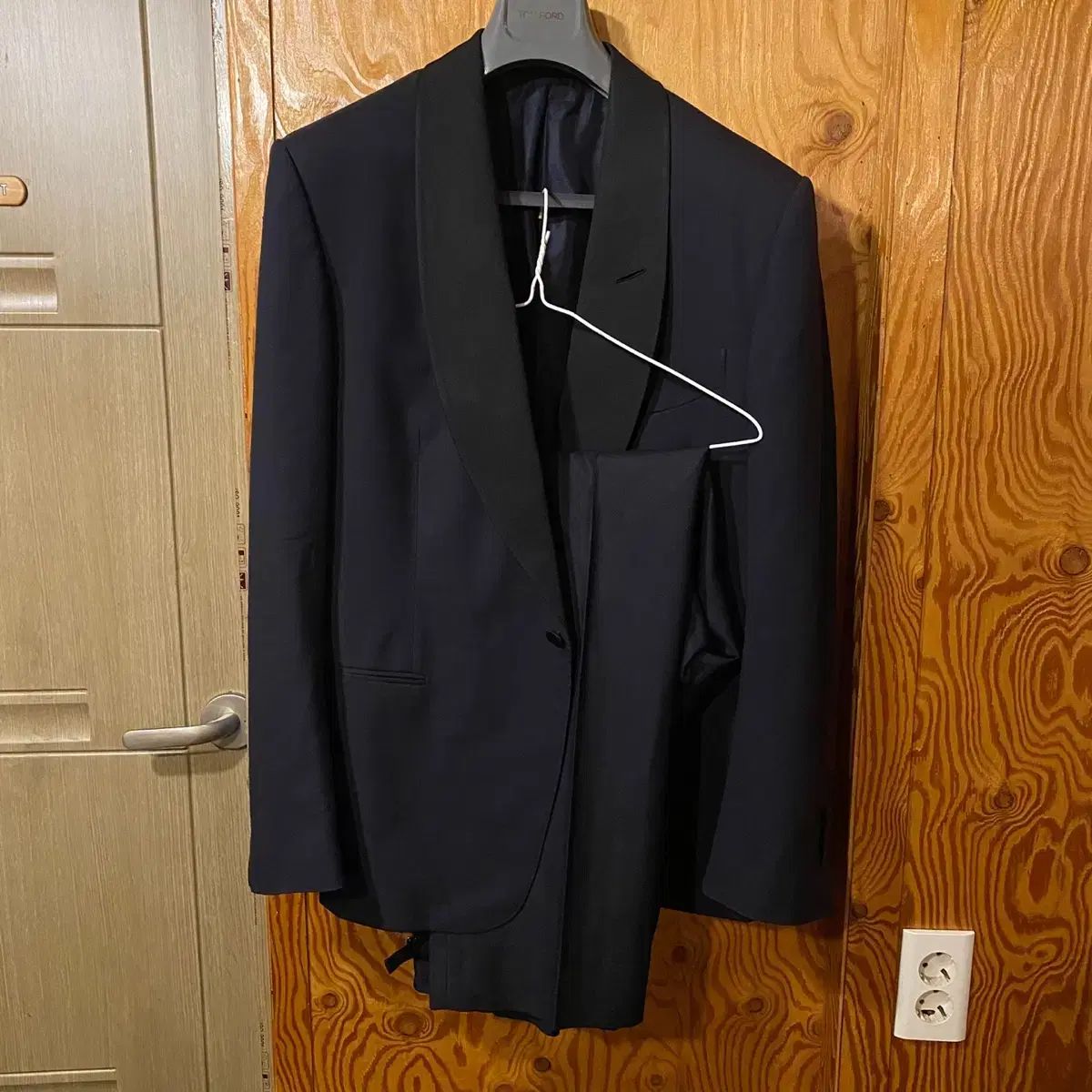 TOMFORD TOMFORD スーツ Windsor ウィンザー 50サイズ スーツ Windsor