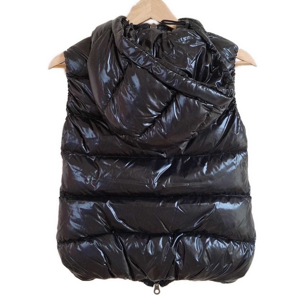 DUVETICA デュベティカ ダウンベスト サイズ38 S レディース Goccia ゴッチャ 黒 ジップアップ ファー付属なし 春 秋