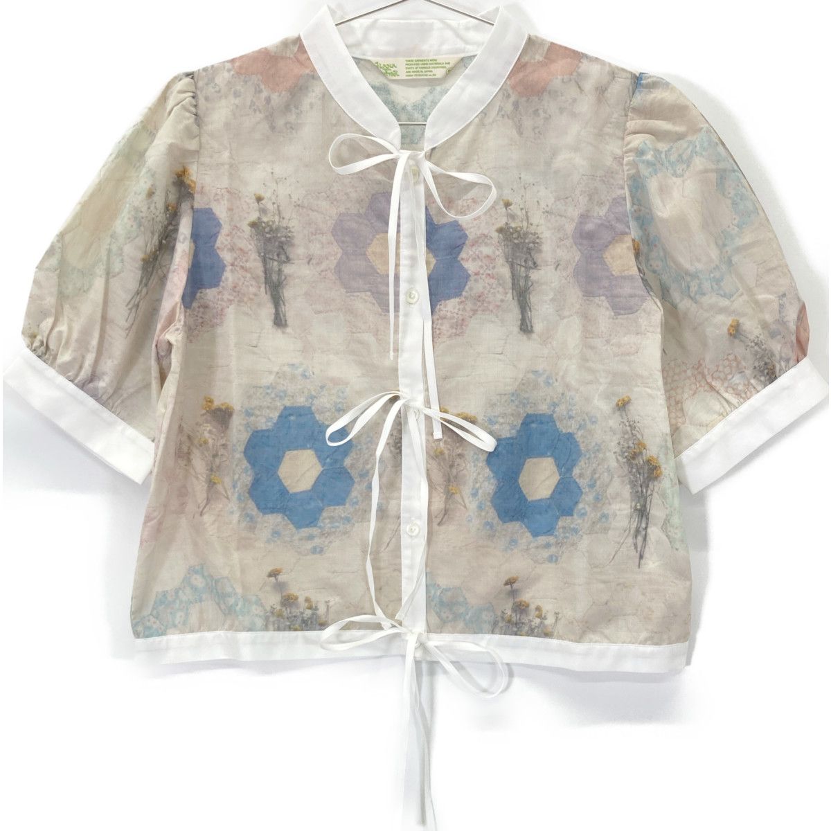 HANA TO GUITAR 花とギター 251004 ﾍﾞｰｼﾞｭ ﾃｷｽﾀｲﾙ ﾘﾎﾞﾝ ﾌﾞﾗｳｽ 表記無し