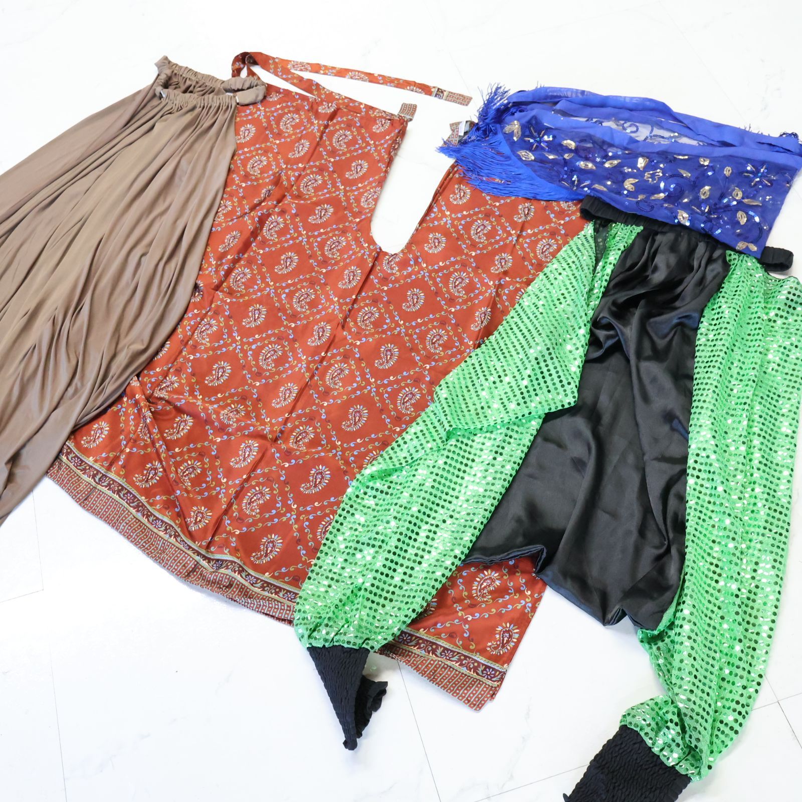 ベリーダンス用 オリエンタル衣装 ブラウン グリーン ブルー スカート ズボン スカーフ 4点セット スパンコールラメ 茶 緑 青 レース生地 紐 ゴム