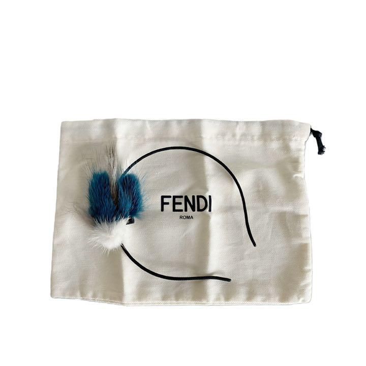 美品 FENDI フェンディ カチューシャ ファー CA0229690 - ブランド