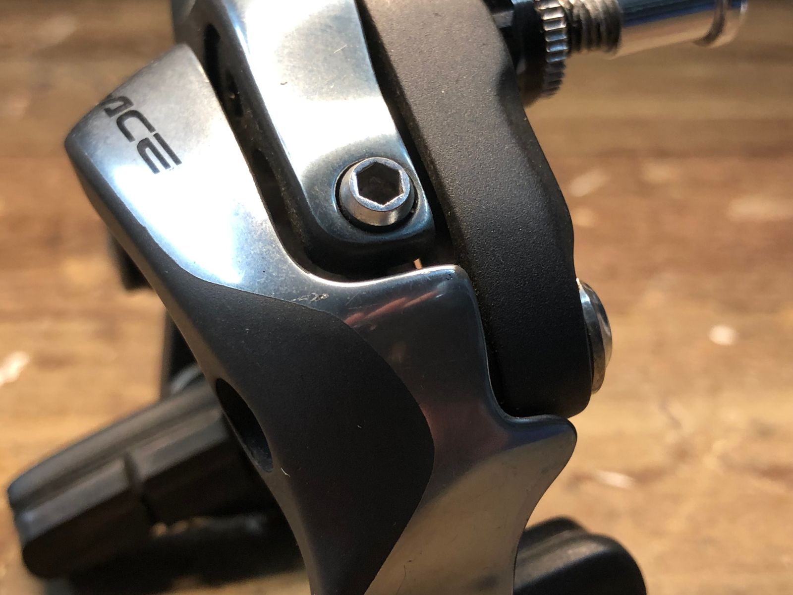 HB027 シマノ SHIMANO デュラエース DURA-ACE BR-7900 キャリパー 