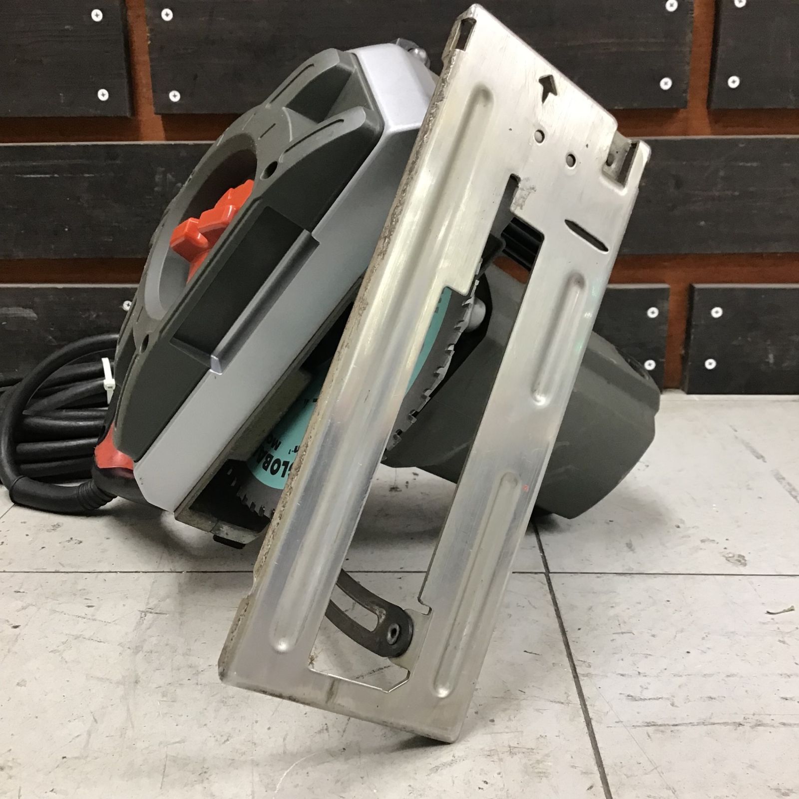 中古品】新ダイワ/Shindaiwa 180mm 防塵カッター B18N2-F(B18NⅡ 