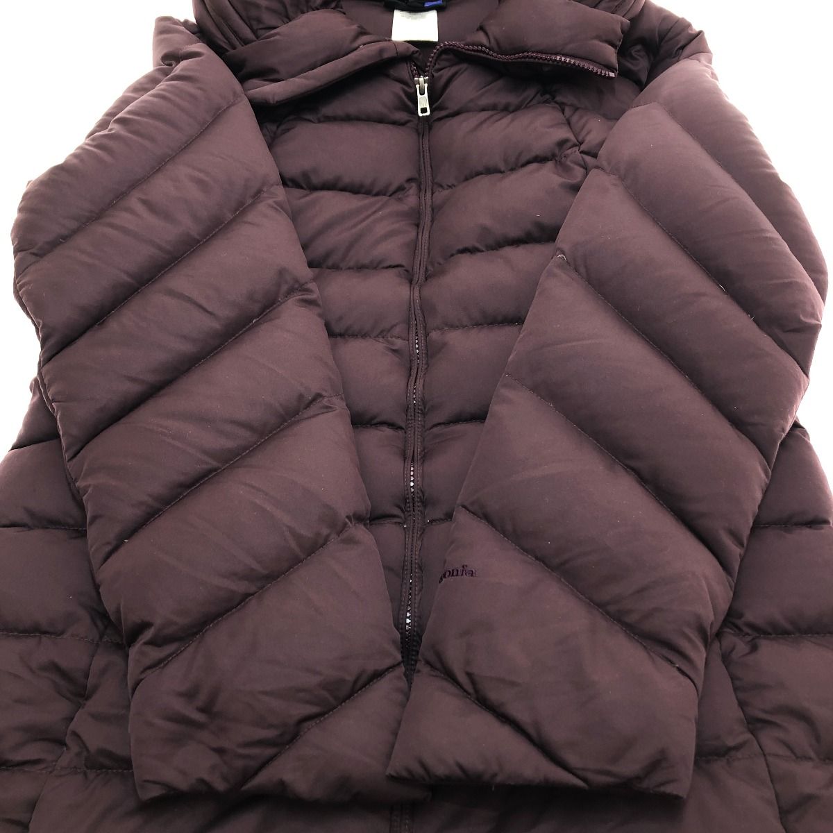 □□Patagonia パタゴニア ダウンコート Lサイズ 28466FA13 ワイン 