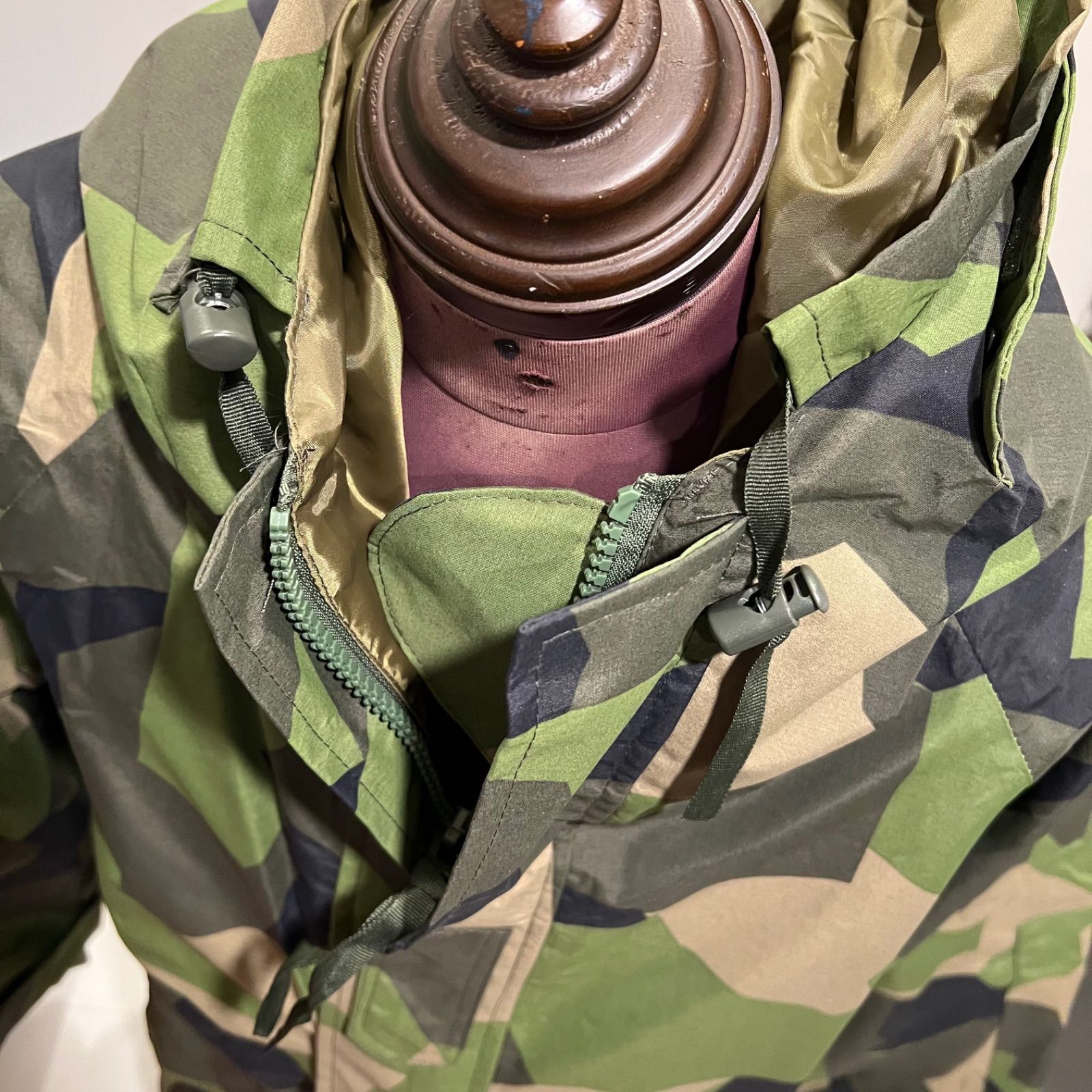 S M 新品 スウェーデン軍 M90 迷彩 マウンテンパーカー GORE-TEX - メルカリ