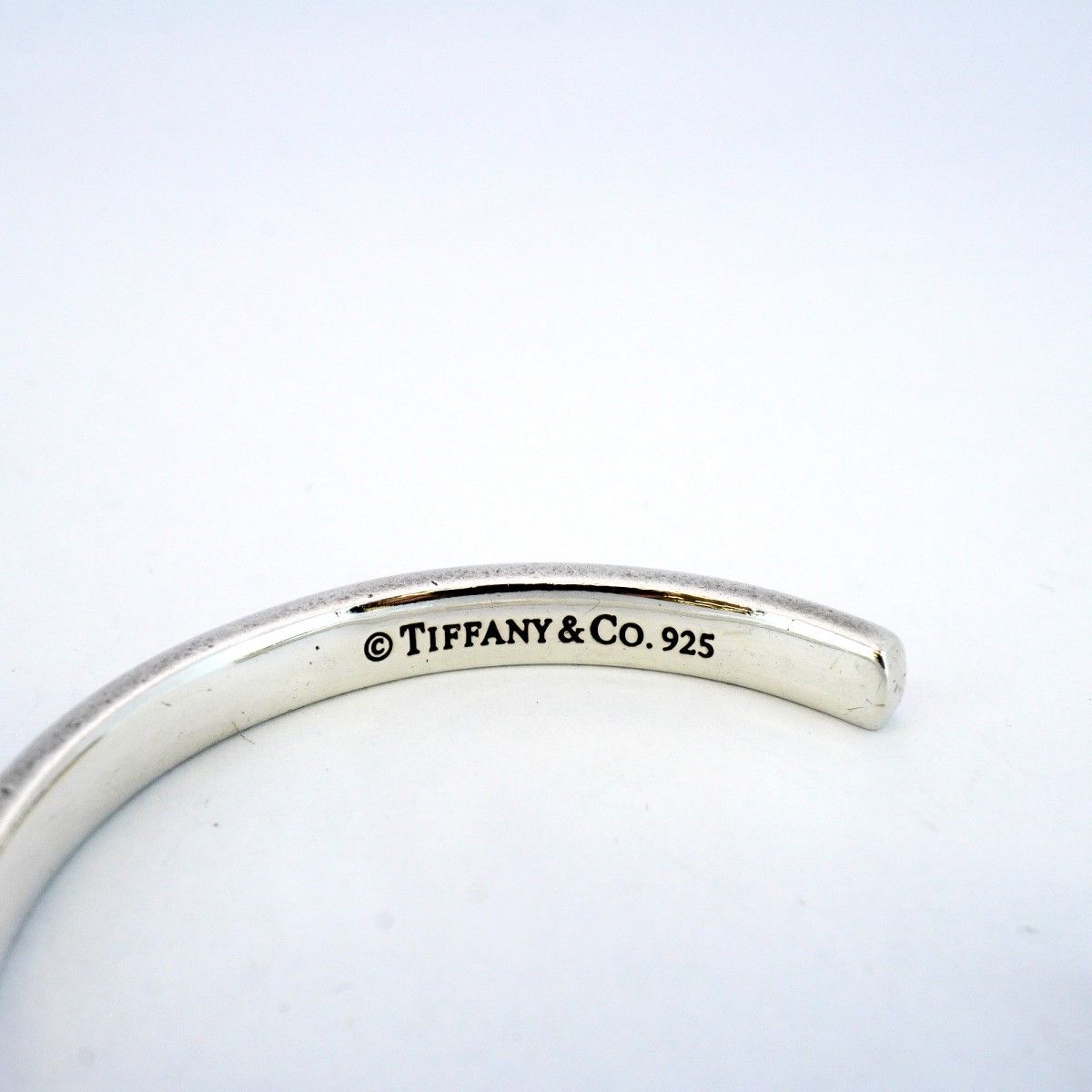 Tiffany ナローシルバーバングル TIFFANY&Co. ティファニー ロゴ ナロー バングル カフ シルバー
