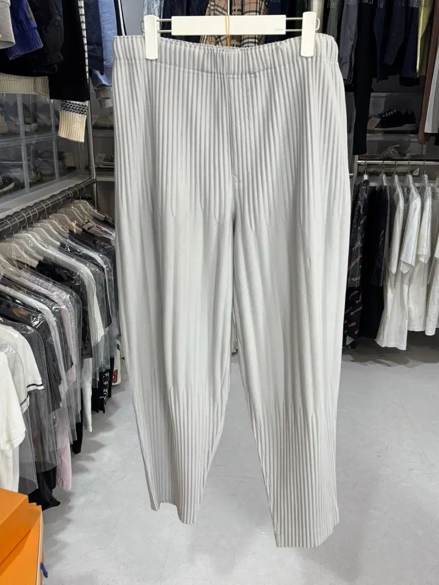 HOMME PLISSÉ ISSEY MIYAKE パンツ　size3 HOMME PLISSE ISSEY MIYAKE Pleats Pant